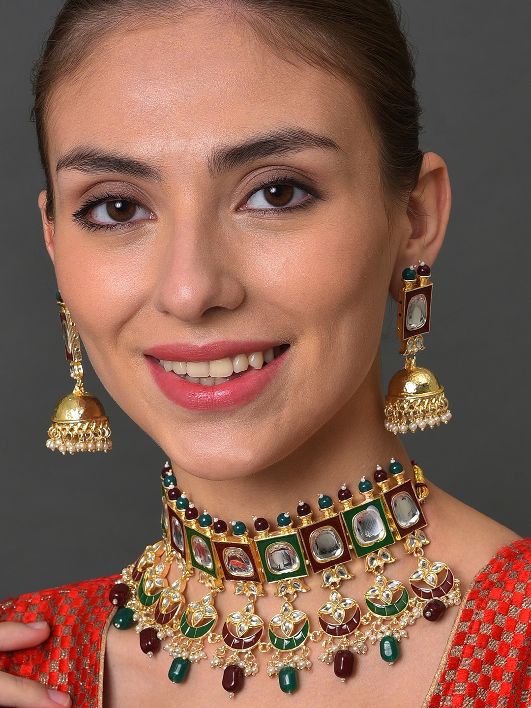 

SOHI Kundan Studded & Beaded Jewellery Set, Gold