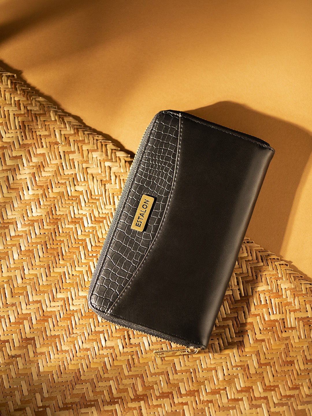 

ESTALON Women PU Zip Around Wallet, Black