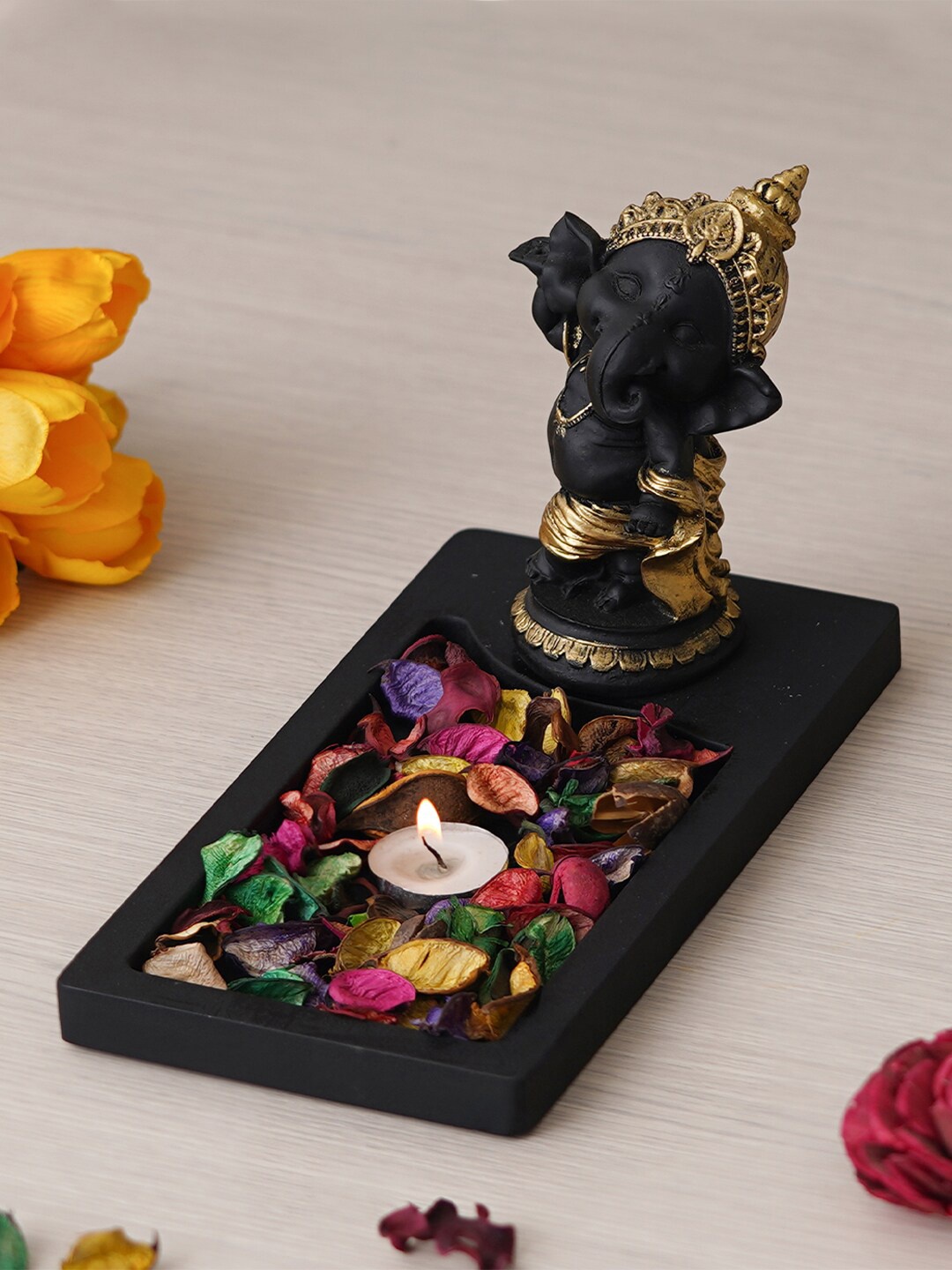 

eCraftIndia Black & Gold-Toned Idol Baal Ganesh Playing flute Showpiece