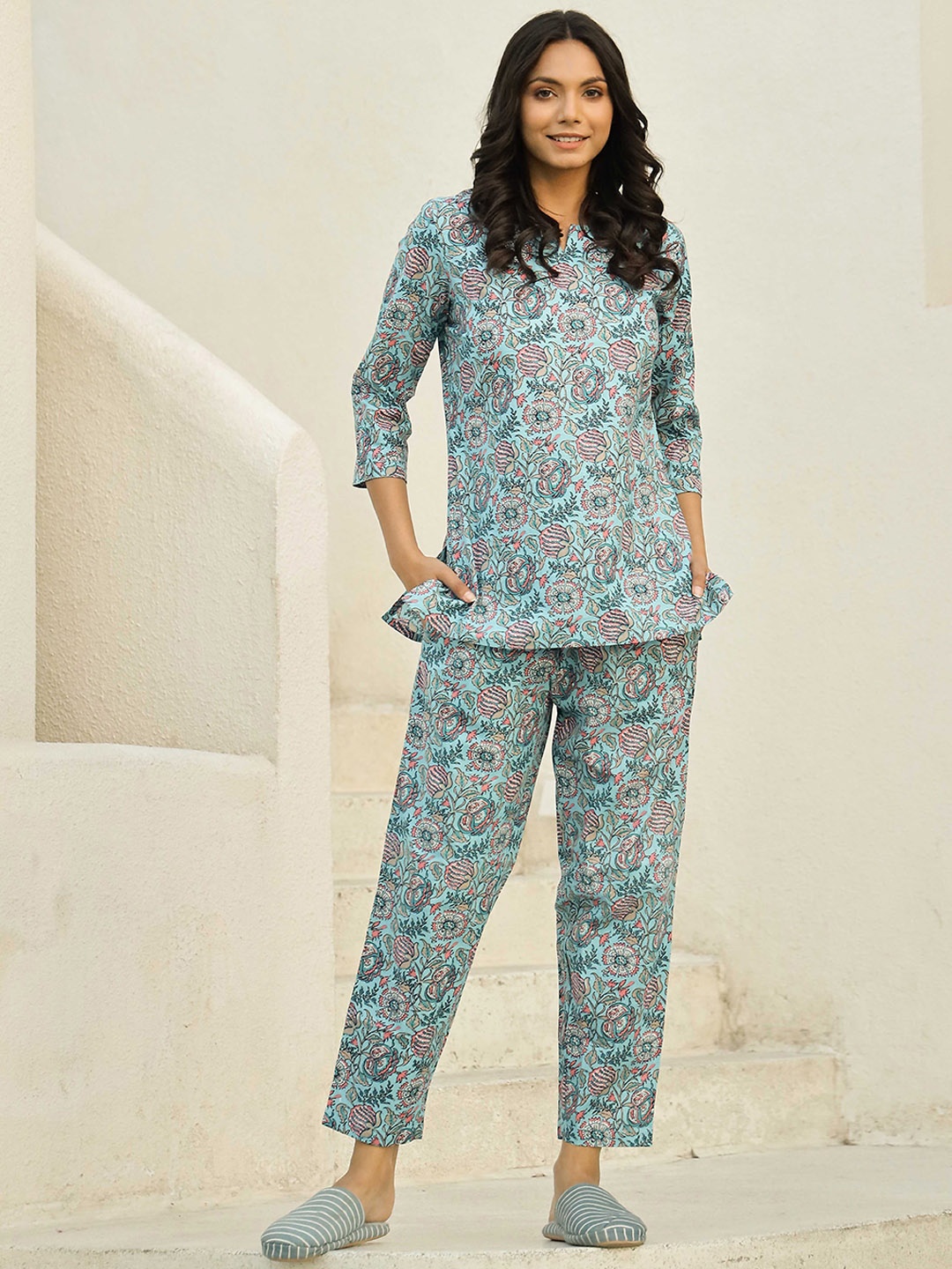 

SANSKRUTIHOMES Women Printed Pure Cotton Night suit, Turquoise blue