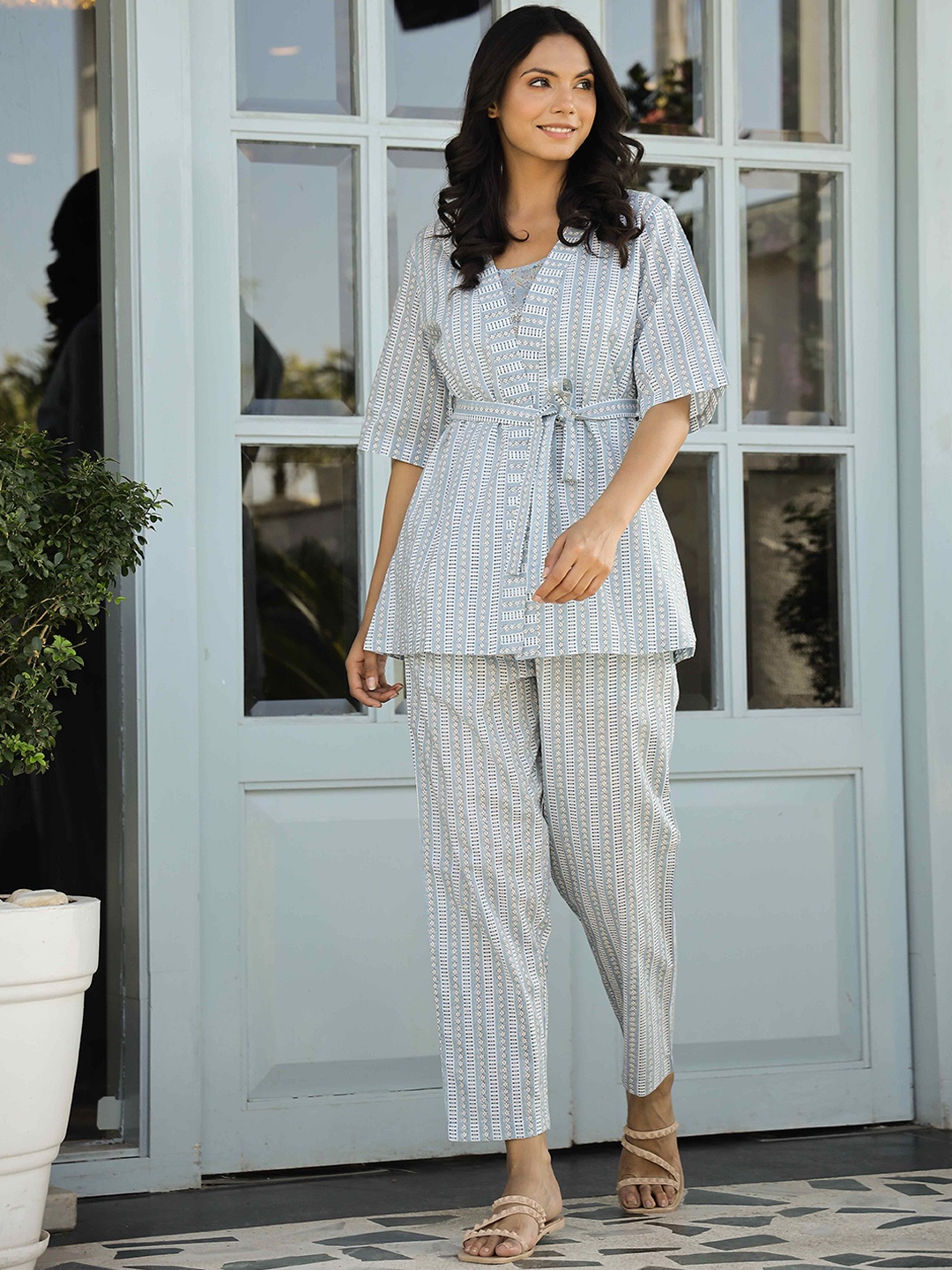 

SANSKRUTIHOMES Women Printed Pure Cotton Night suit, Blue