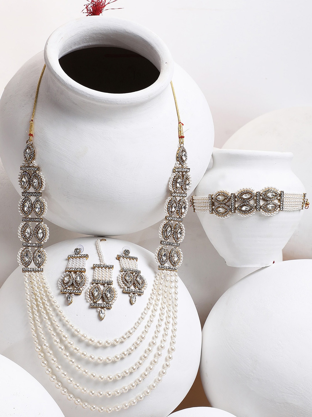 

ZaffreCollections Gold-Plated Kundan Studded & Beaded Jewellery Set