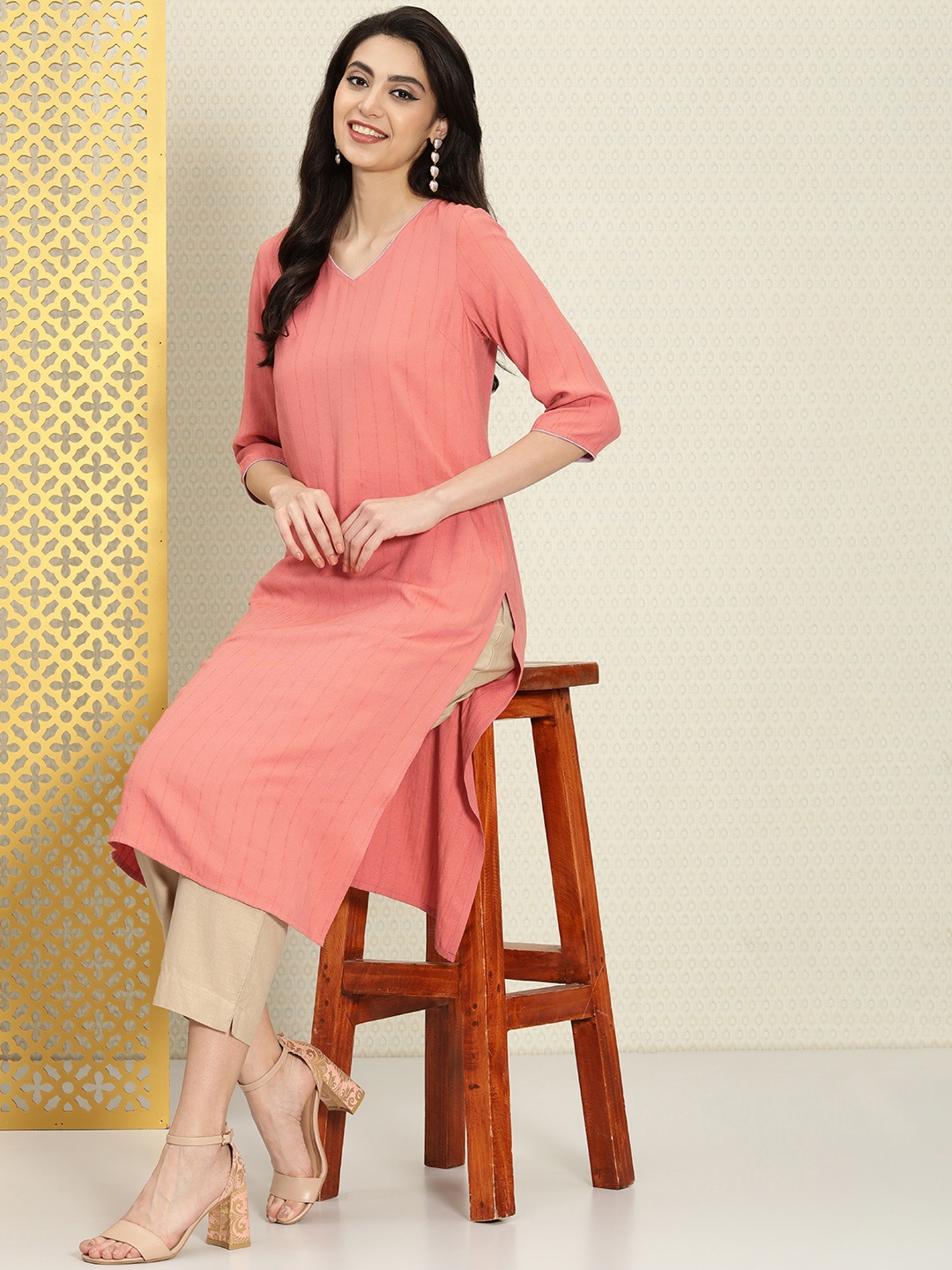 

House of Pataudi Women Striped Pastels Rozana Kurta, Coral