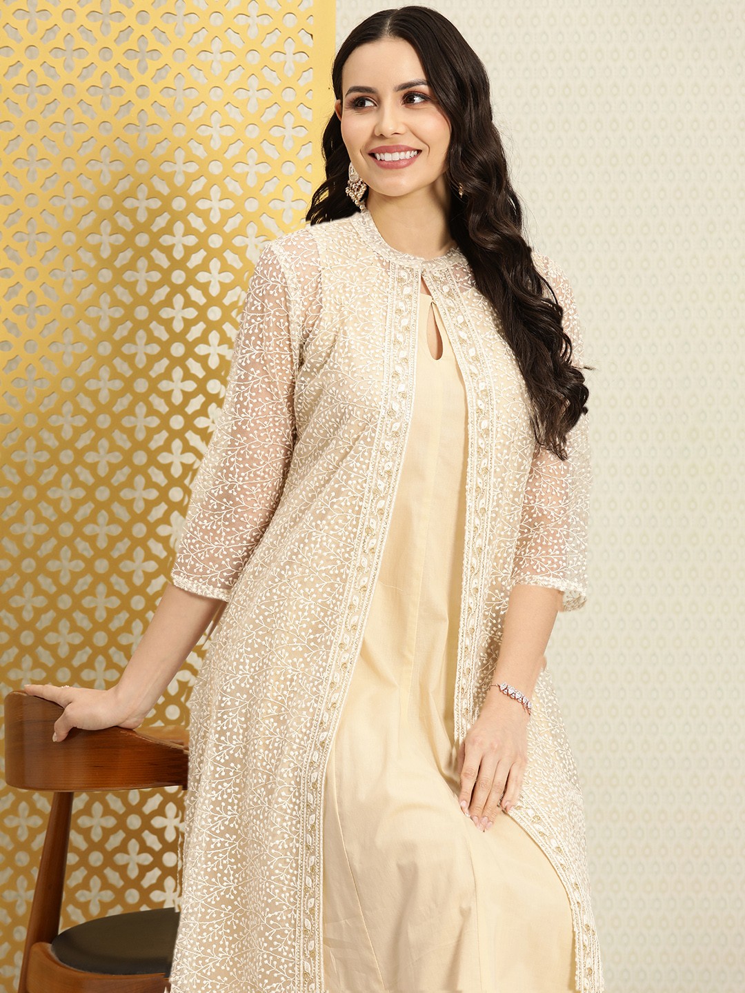 

House of Pataudi Jashn Pure Cotton Keyhole Neck Kurta With Sequined Zari Work Jacket, Beige