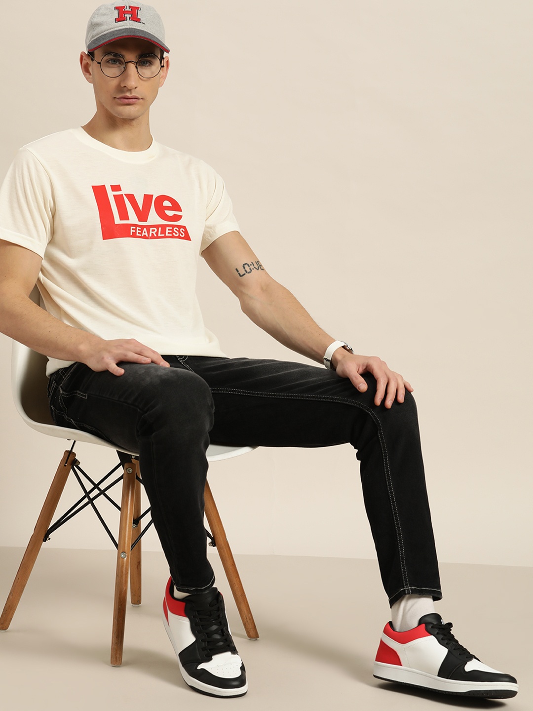 

Moda Rapido Men Typography Printed T-shirt, Cream