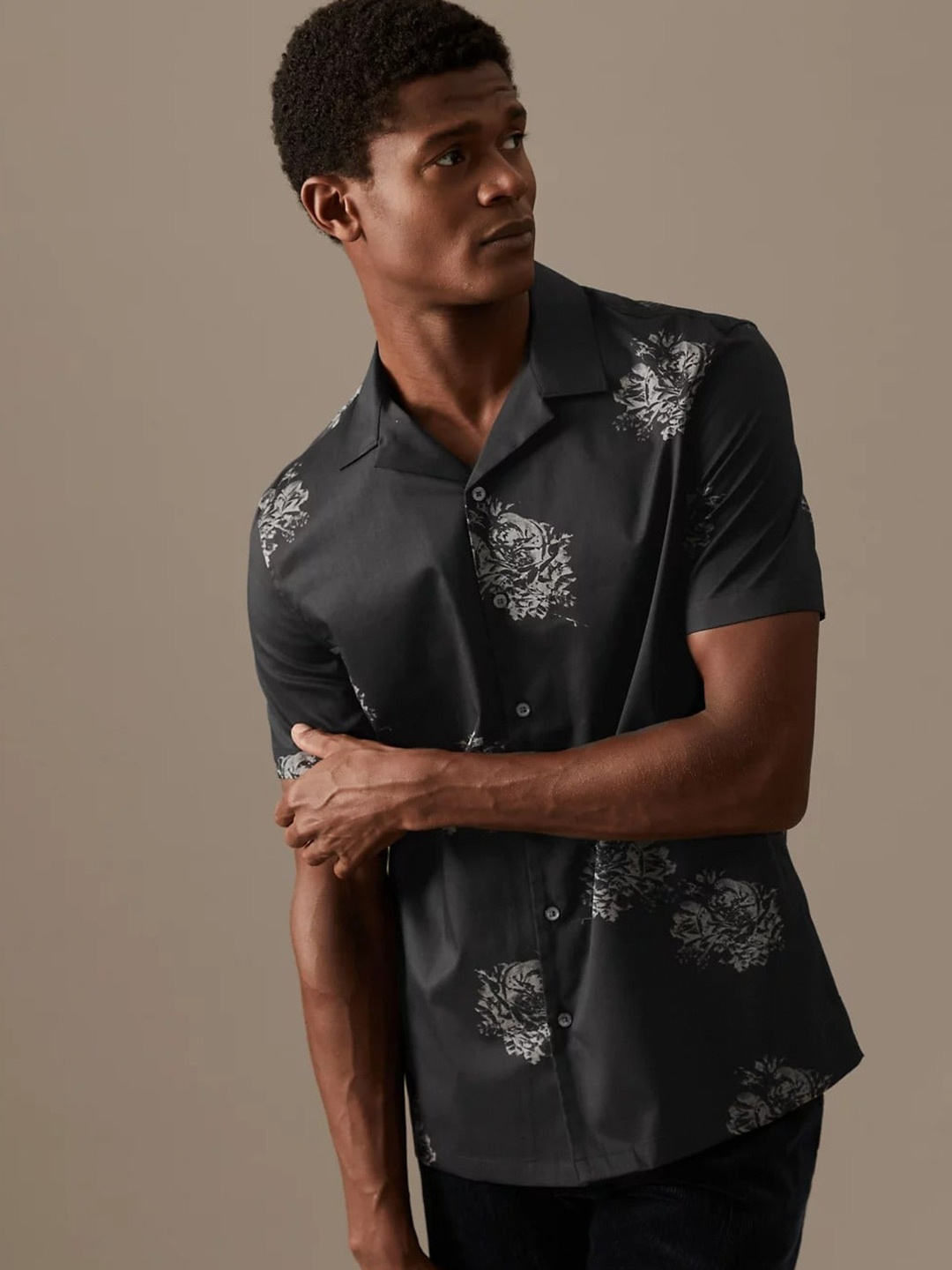

Marks & Spencer Men Floral Printed Casual Shirt, Black