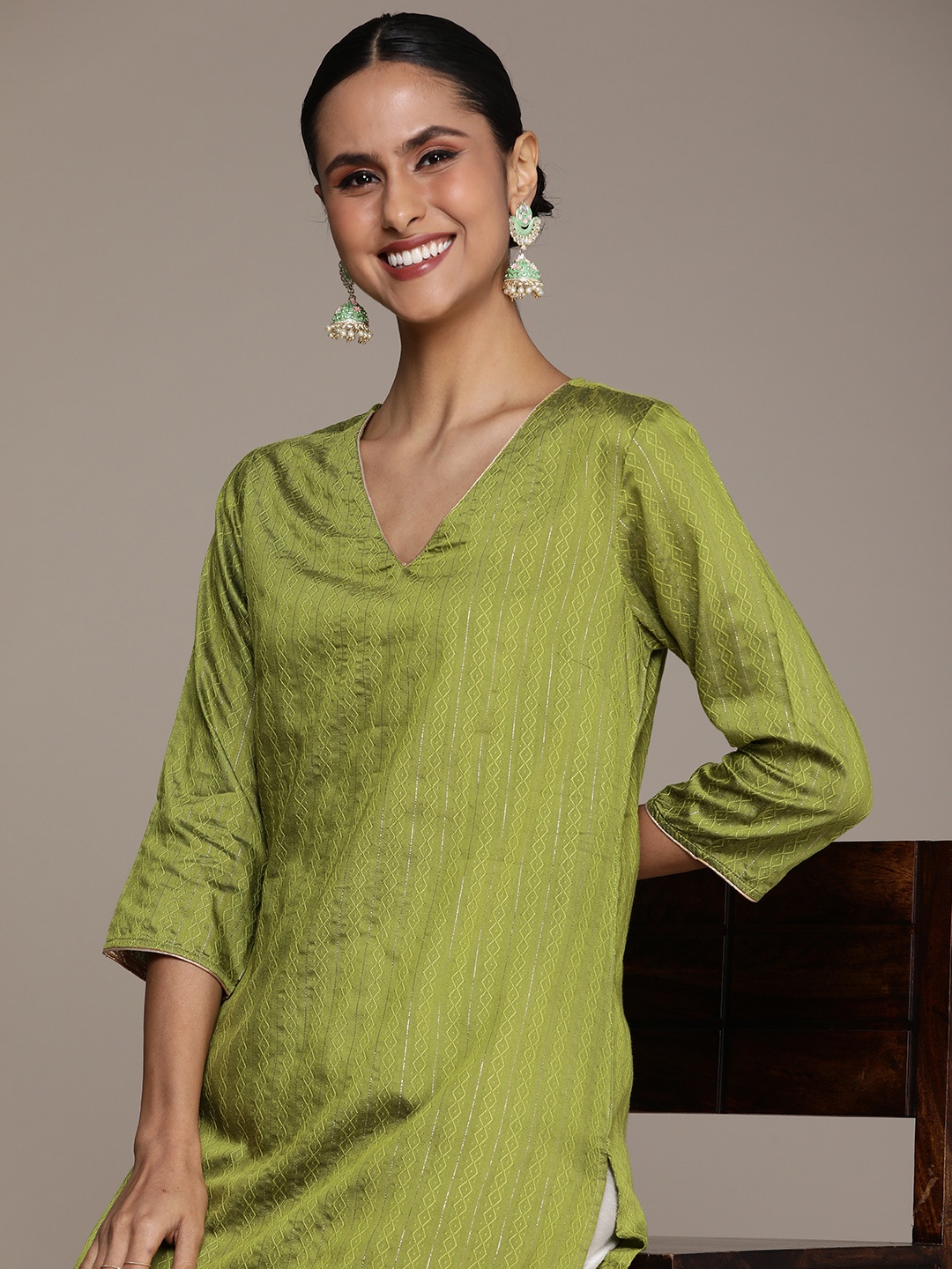 

House of Pataudi V-Neck Woven Design Straight Rozana Kurta, Olive