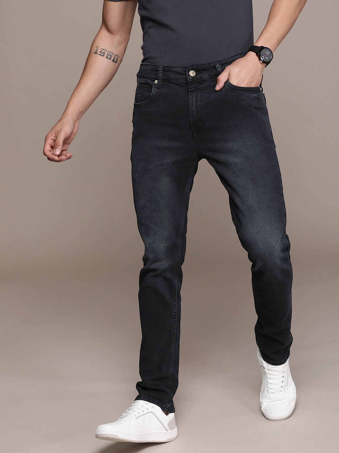 

French Connection Men Mid-Rise Slim Fit Light Fade Stretchable Jeans, Navy blue