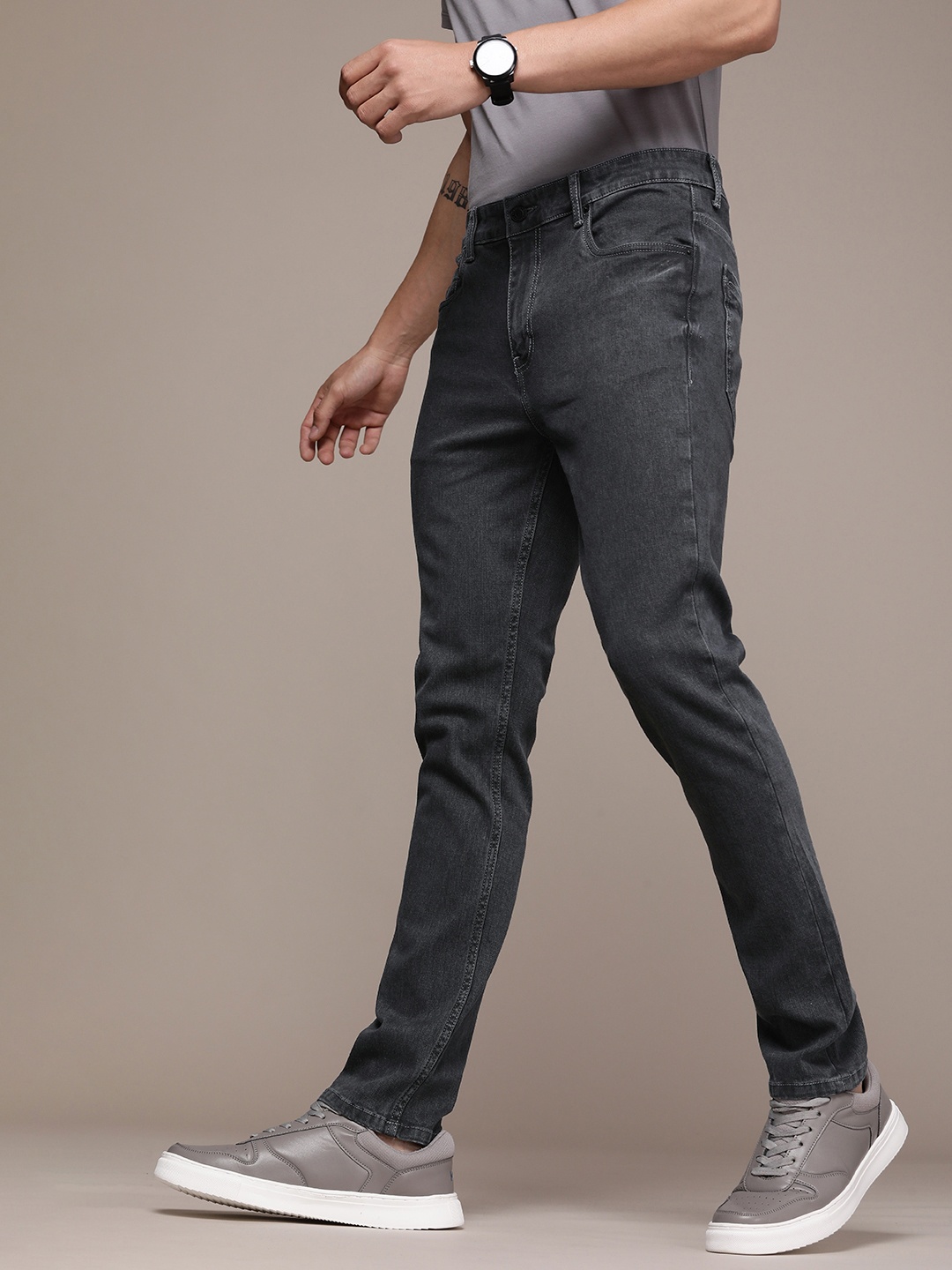 

French Connection Men Mid-Rise Slim Fit Light Fade Stretchable Jeans, Charcoal