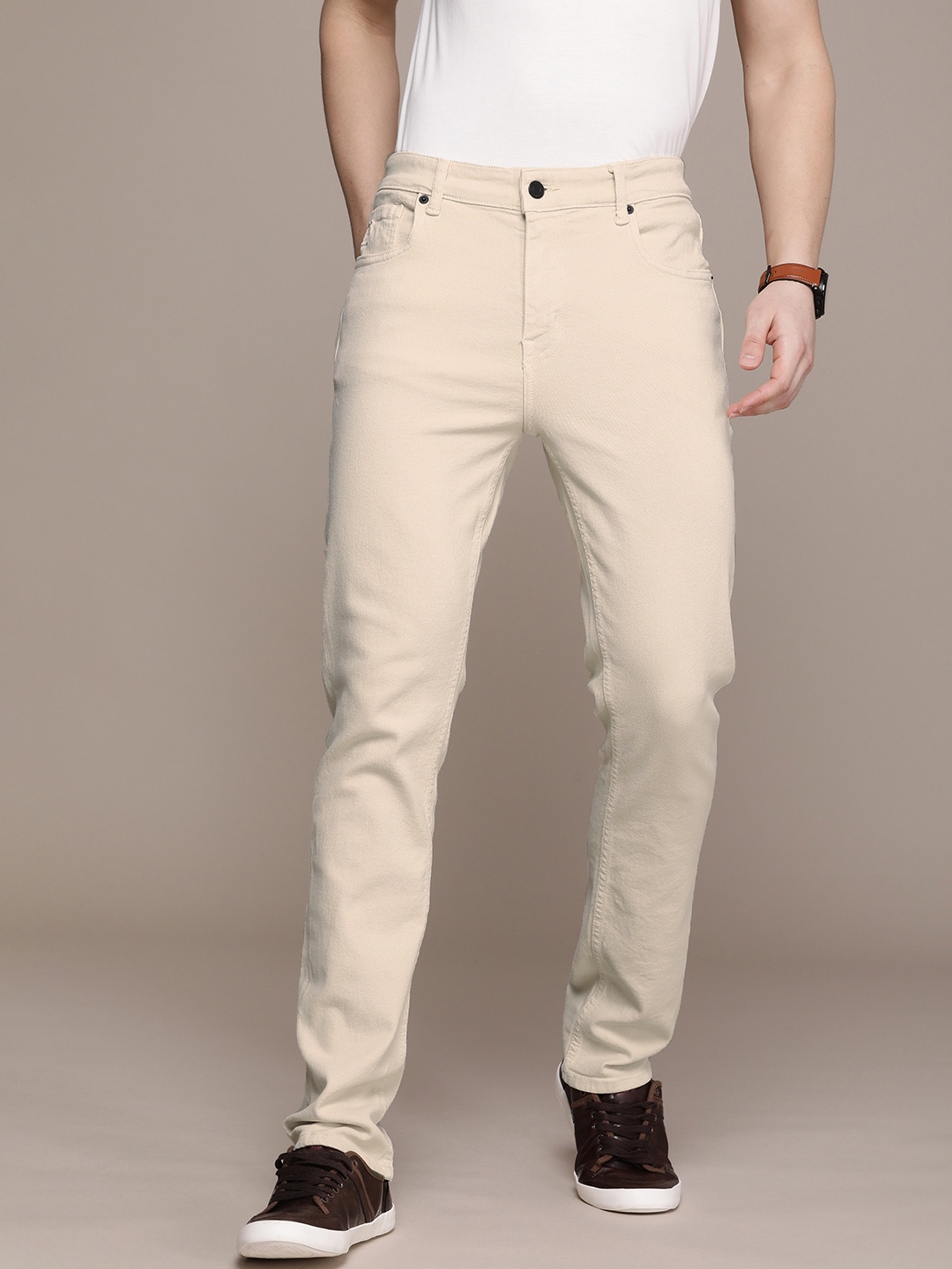 

French Connection Men Mid-Rise Slim Fit Stretchable Jeans, Off white