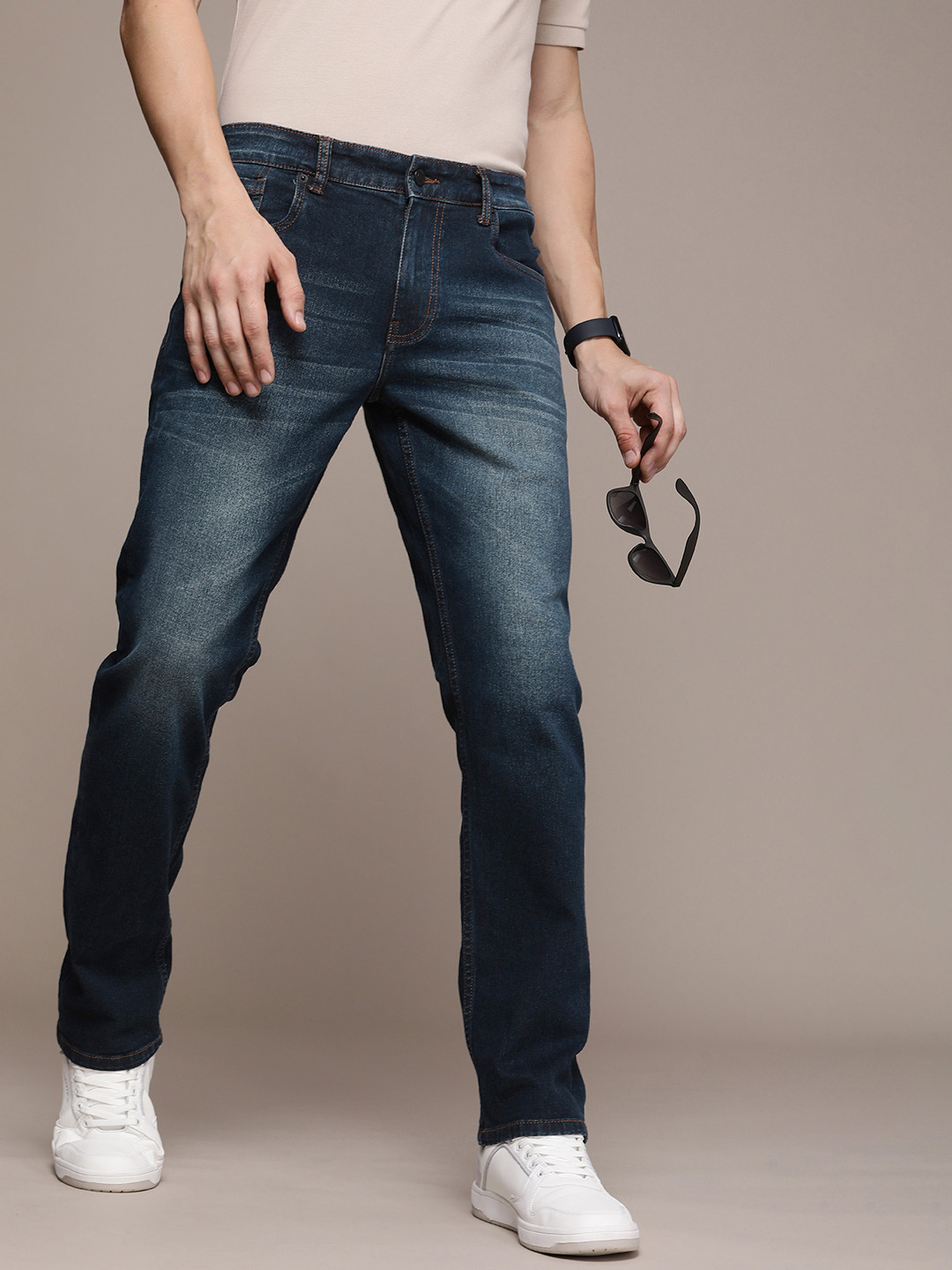 

French Connection Men Mid-Rise Heavy Fade Stretchable Jeans, Blue