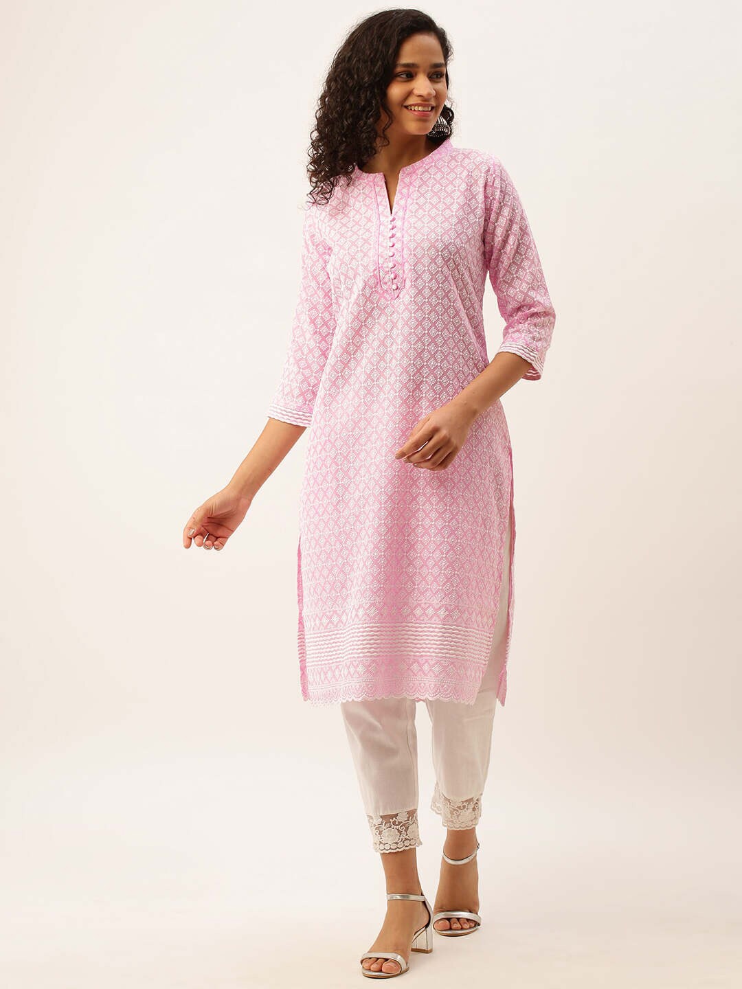 

ZOLA Geometric Embroidered Chikankari Cotton Kurta, Pink