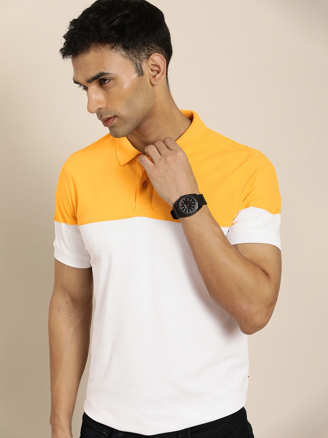

INVICTUS Men Colourblocked Polo Collar T-shirt, Yellow