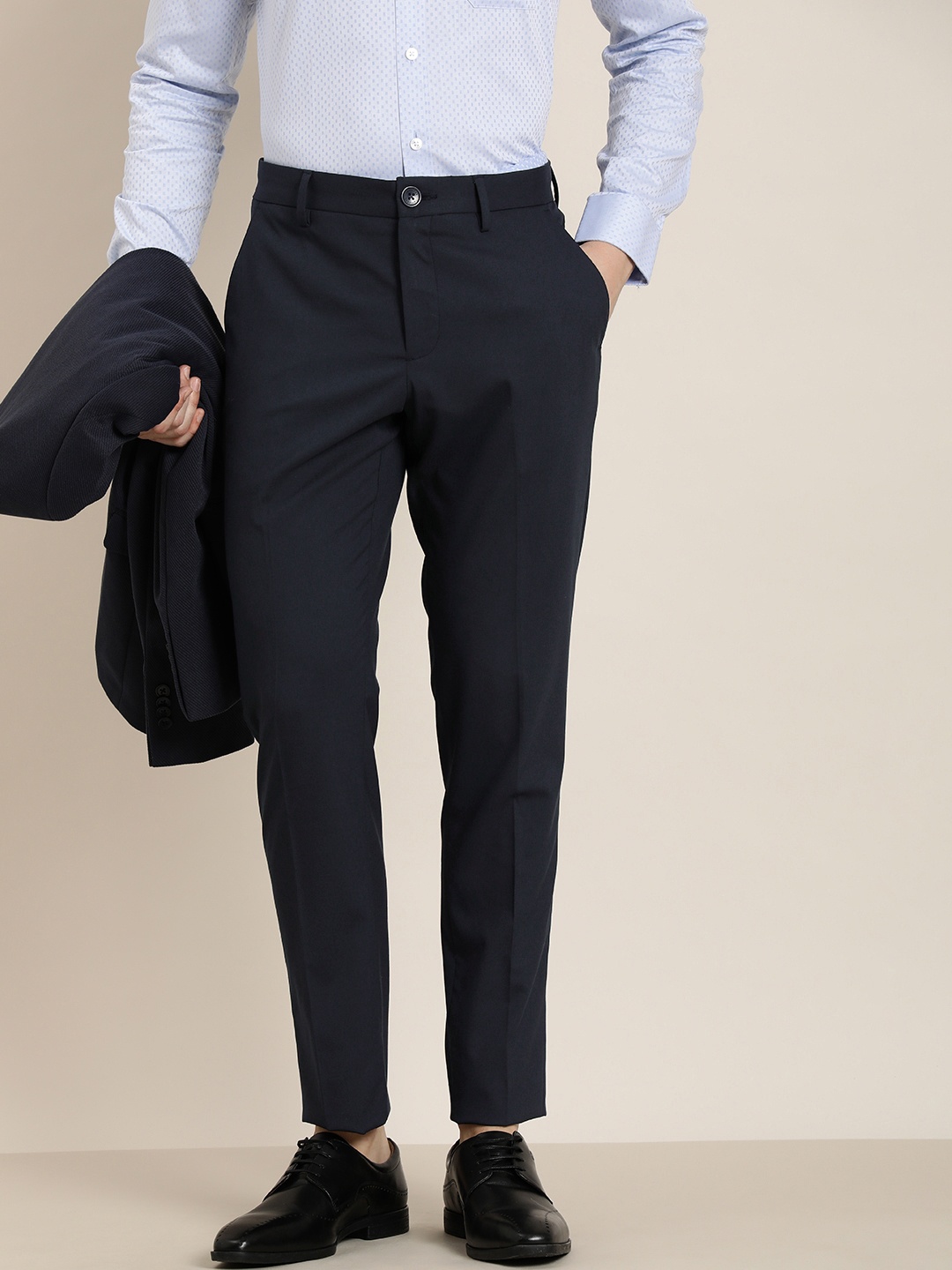 

INVICTUS Men Slim Fit Trousers, Navy blue