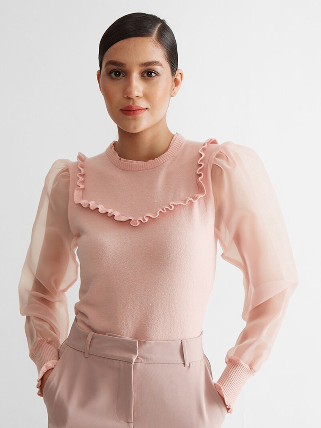 

COVER STORY Ruffles Top, Pink
