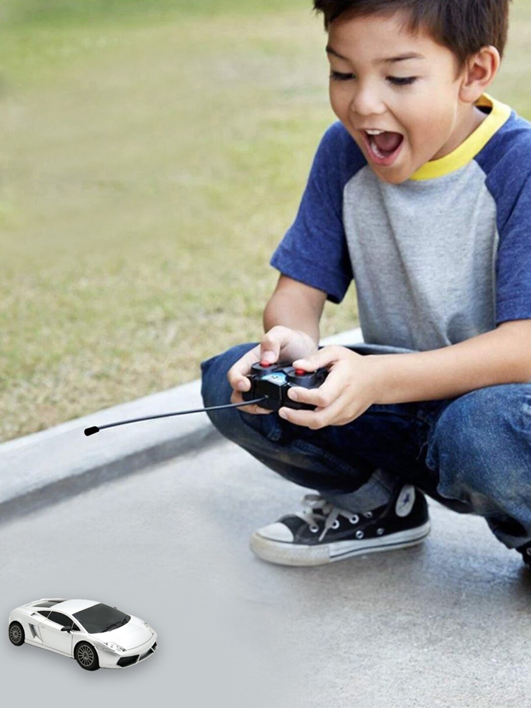 

WEMBLEY Kids High Speed Mini 1:24 Scale Rechargeable Remote Control Car, Silver