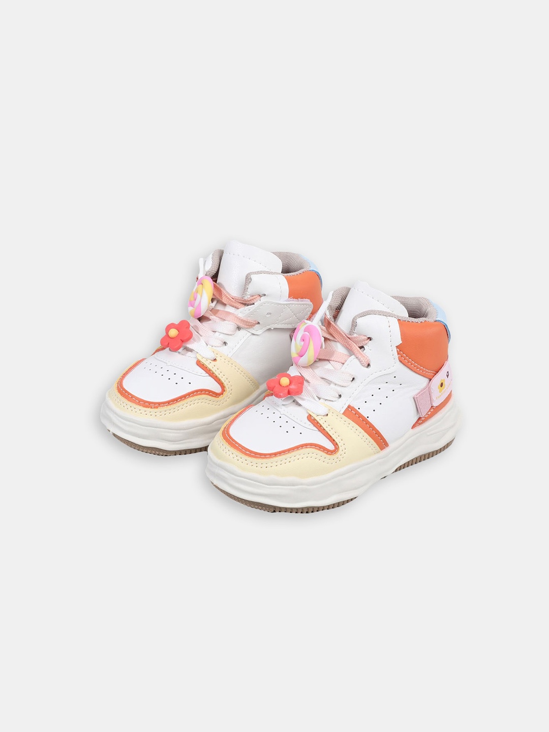 

Hopscotch Girls Colourblocked Sneakers, Orange