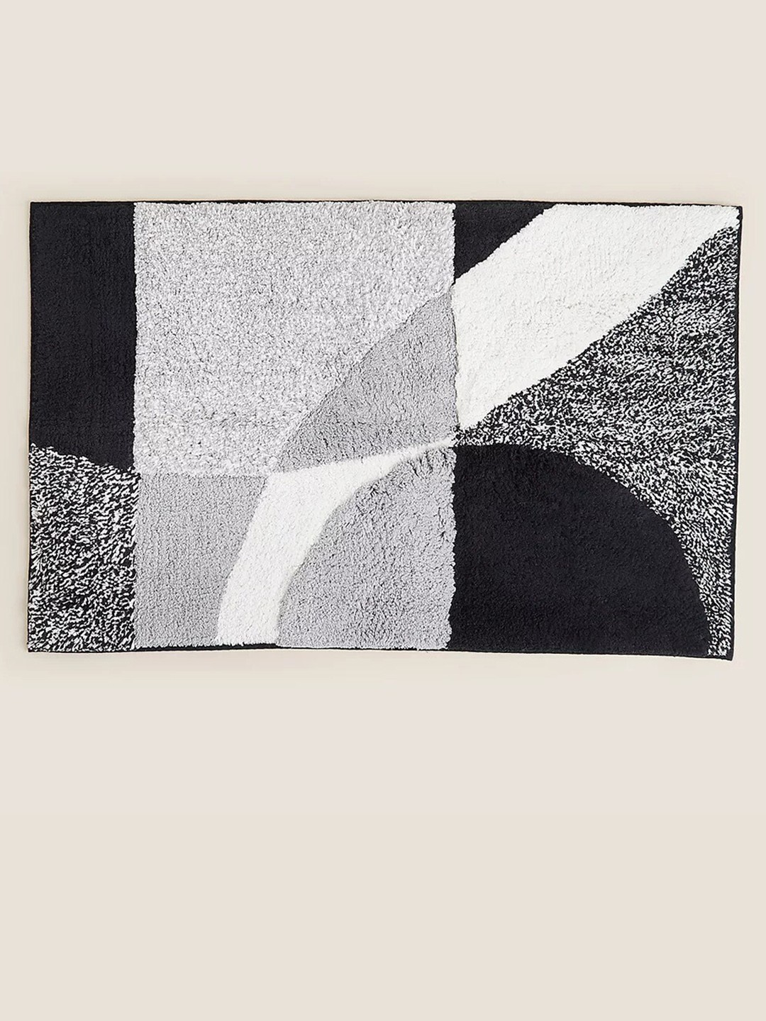 

Marks & Spencer Grey & Black Geometric Printed Pure Cotton Floor Mats
