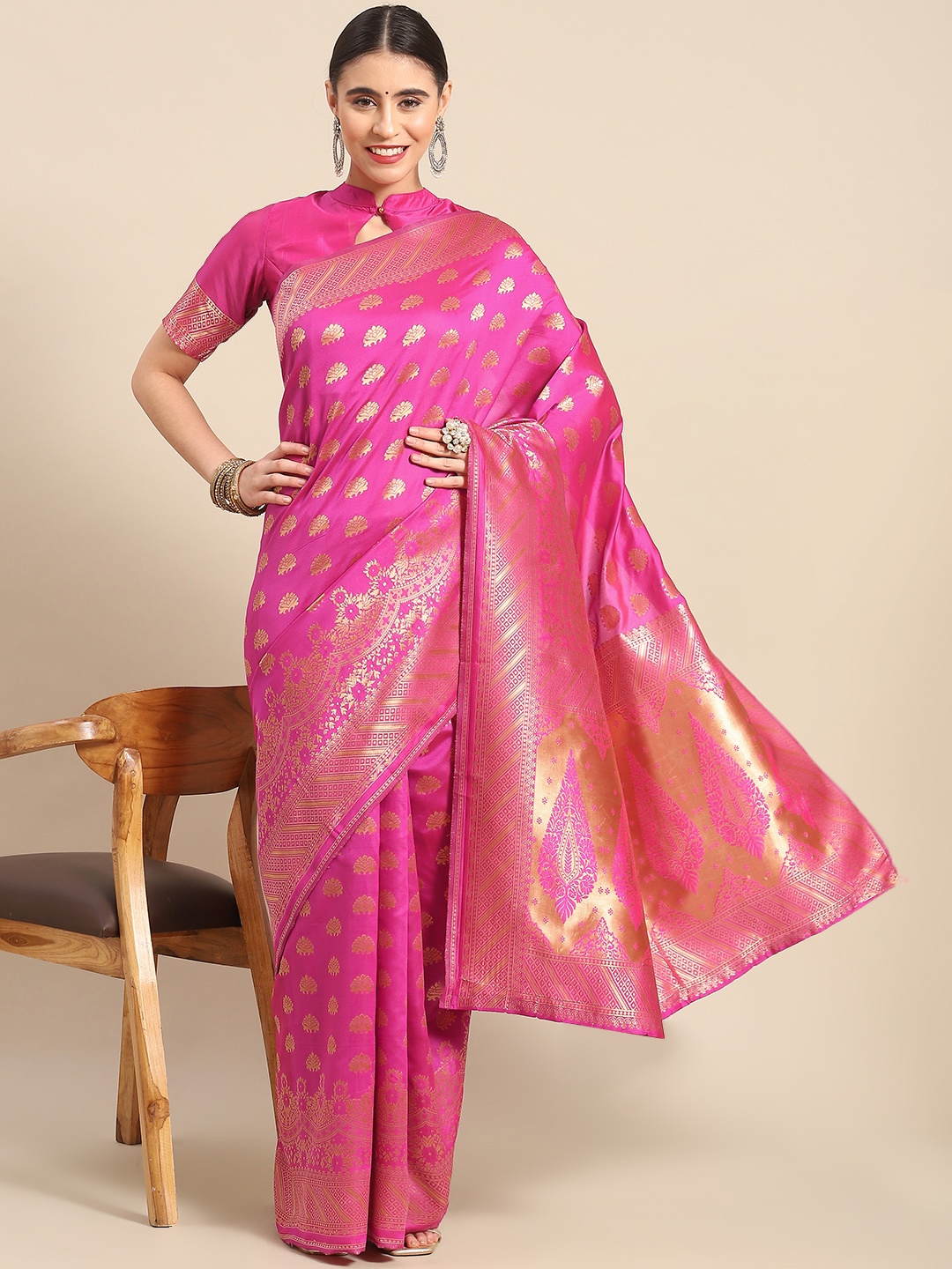 

Ahalyaa Ethnic Motifs Zari Silk Blend Heavy Work Banarasi Saree, Magenta