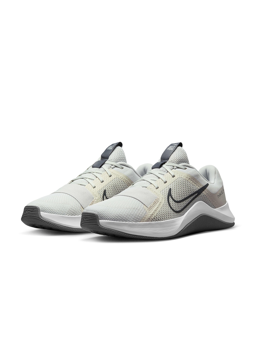 

Nike Men MC Trainer 2 Workout Shoes, Off white