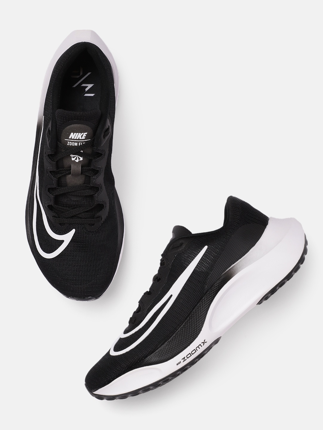 

Nike Men Solid Zoom Fly 5 Road Running Shoes, Black