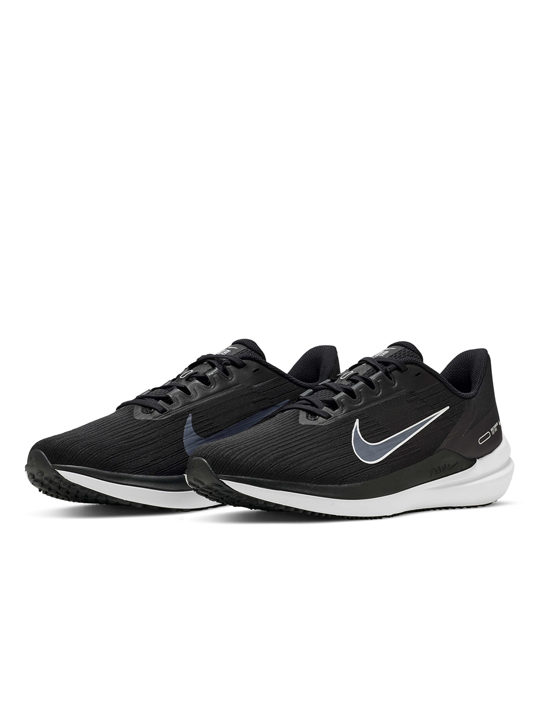 

Nike Men Air Winflo 9 Running Shoes, Black