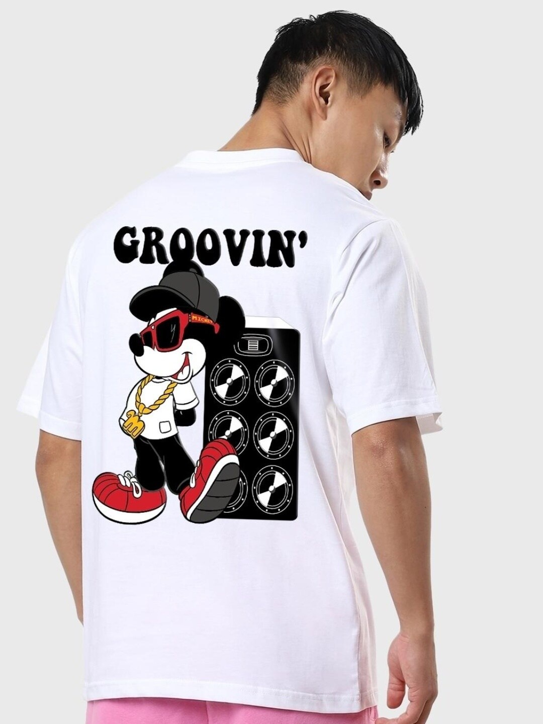 

Bewakoof Men Printed Applique Loose T-shirt, White
