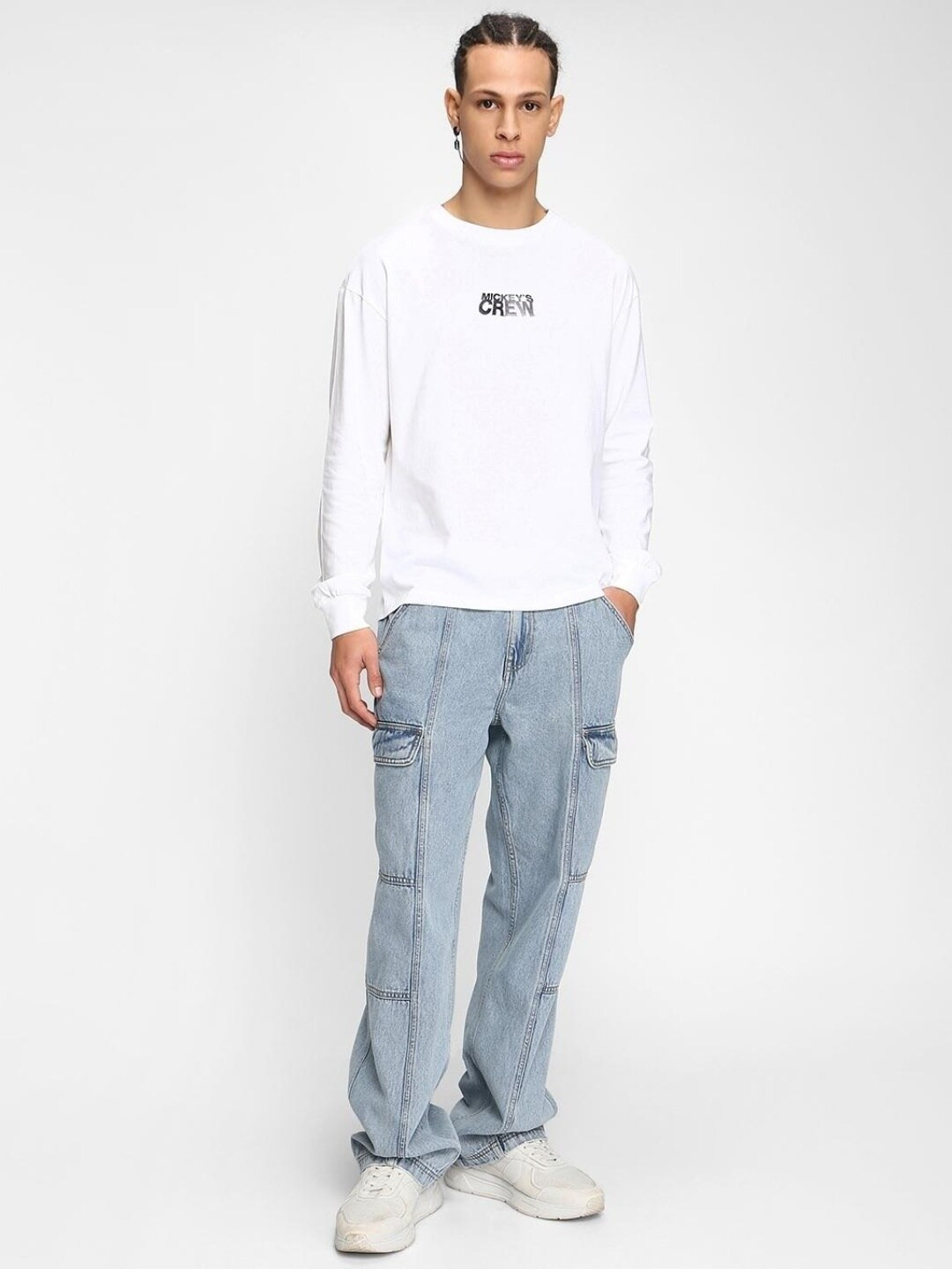 

Bewakoof Men Typography High Neck Applique Loose T-shirt, White