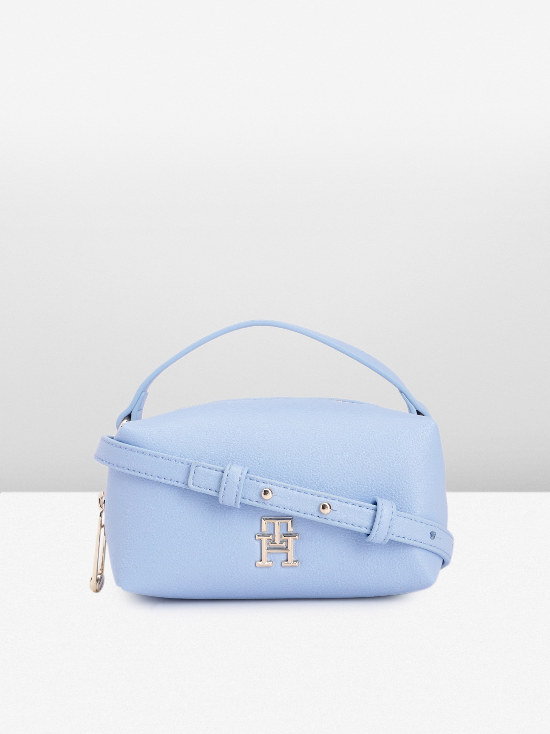 

Tommy Hilfiger Solid Regular Structured Crossover Sling Bag, Blue