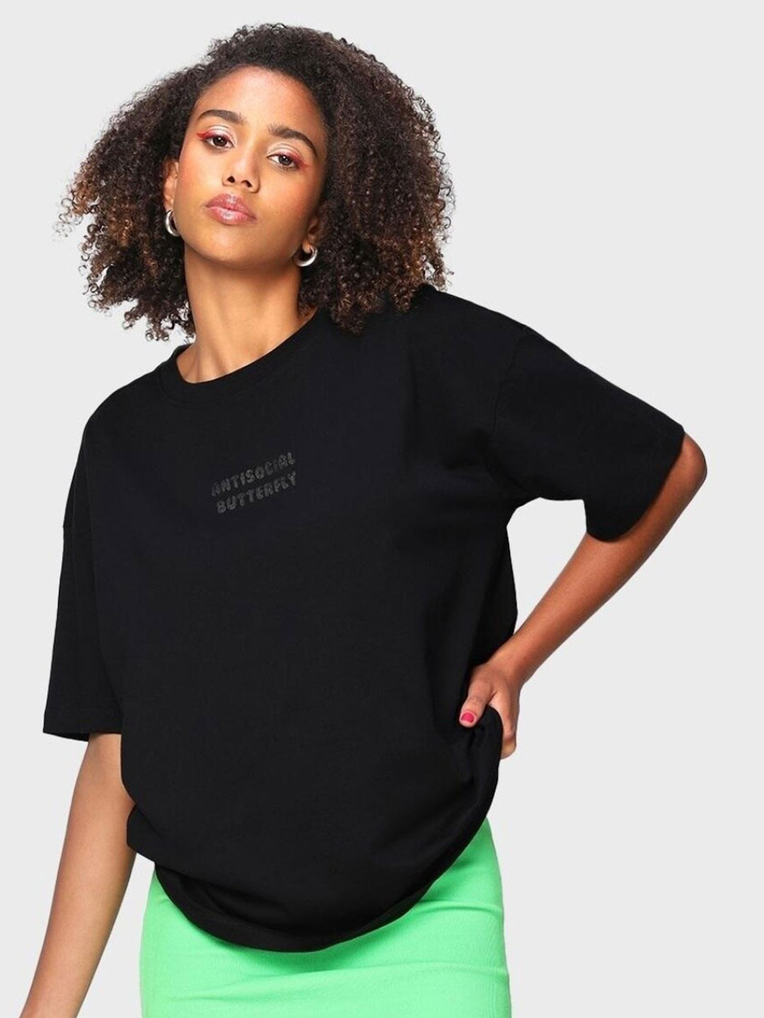 

Bewakoof Women Typography Printed Extended Sleeves Pure Cotton Loose T-shirt, Black