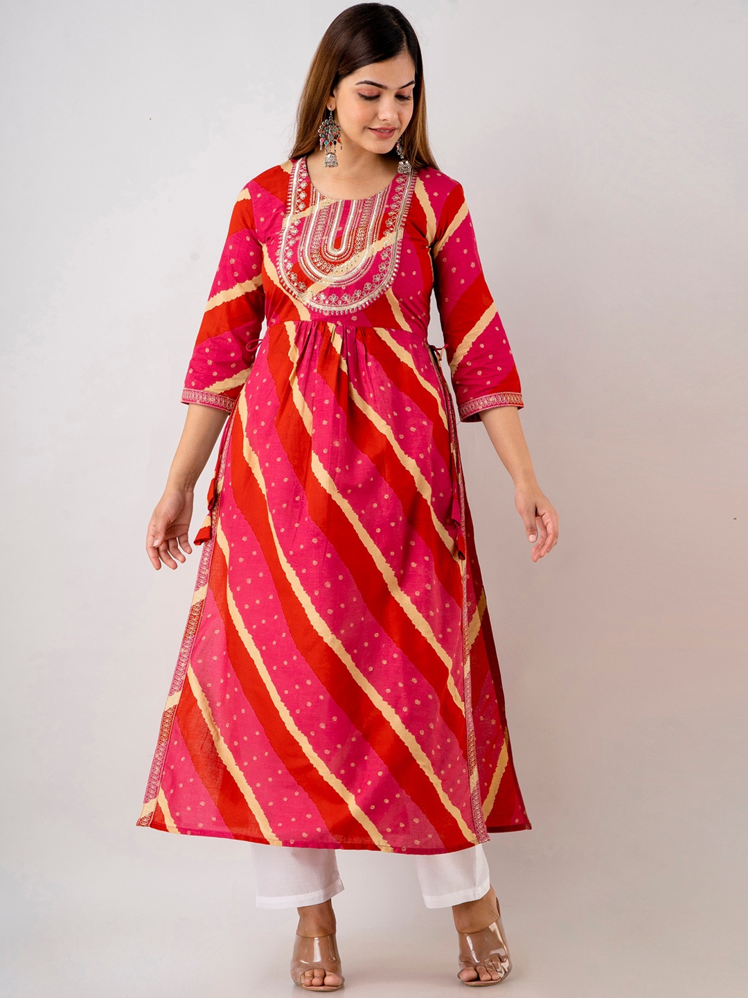 

KALINI Women Leheriya Pleated Sequinned Kurta with Trousers, Fuchsia