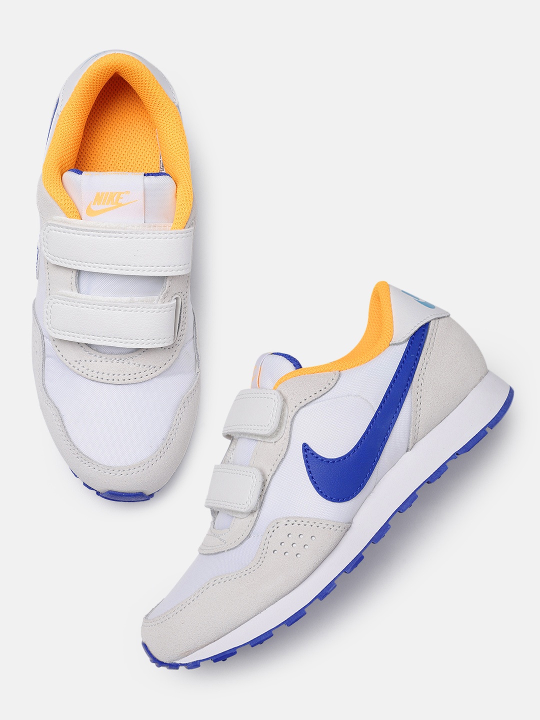 

Nike Boys Solid MD Valiant (PSV) Sneakers, White
