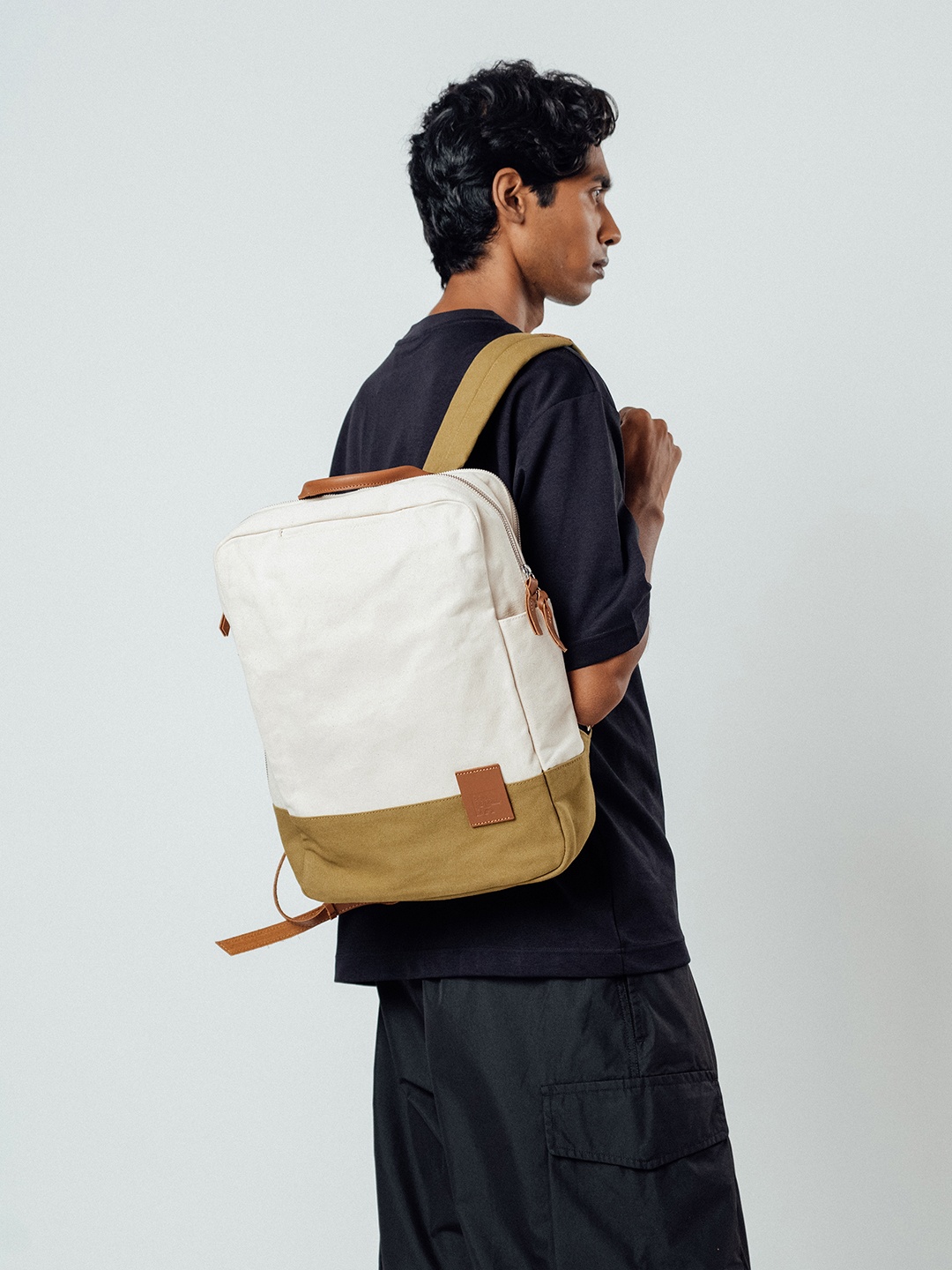 

DailyObjects Padded Backpack, White