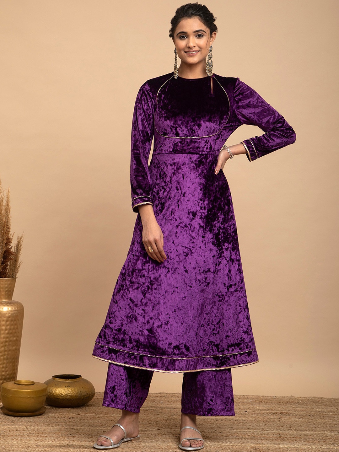 

Pink Fort Keyhole Neck Flared Sleeves Gotta Patti Khadi Velvet Kurta, Purple