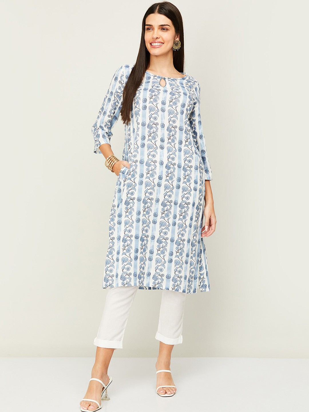 

Melange by Lifestyle Ethnic Motifs Printed Keyhole Neck Mirror Work Kurta, Off white