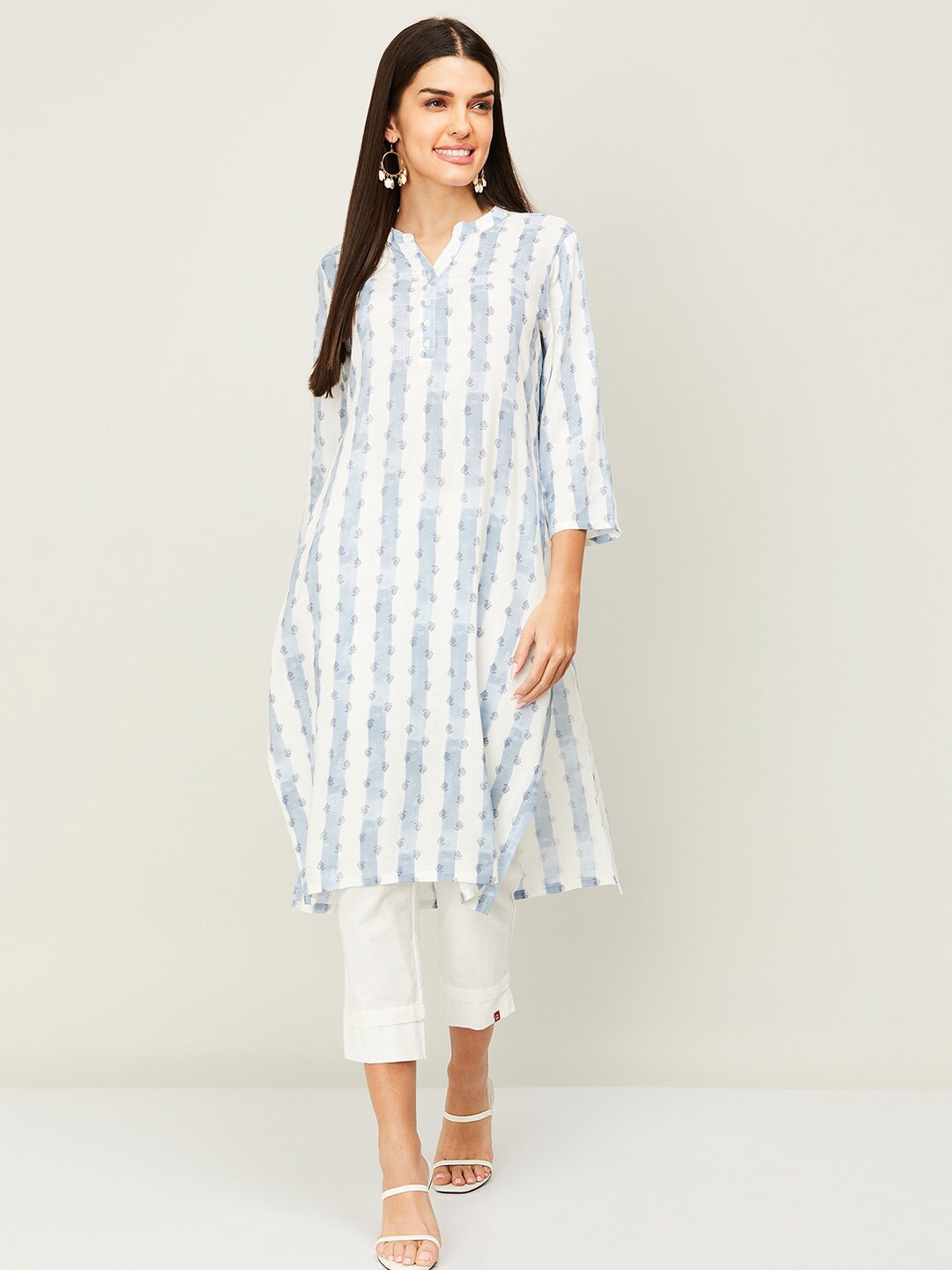 

Melange by Lifestyle Paisley Printed Mandarin Collar Kurta, Off white