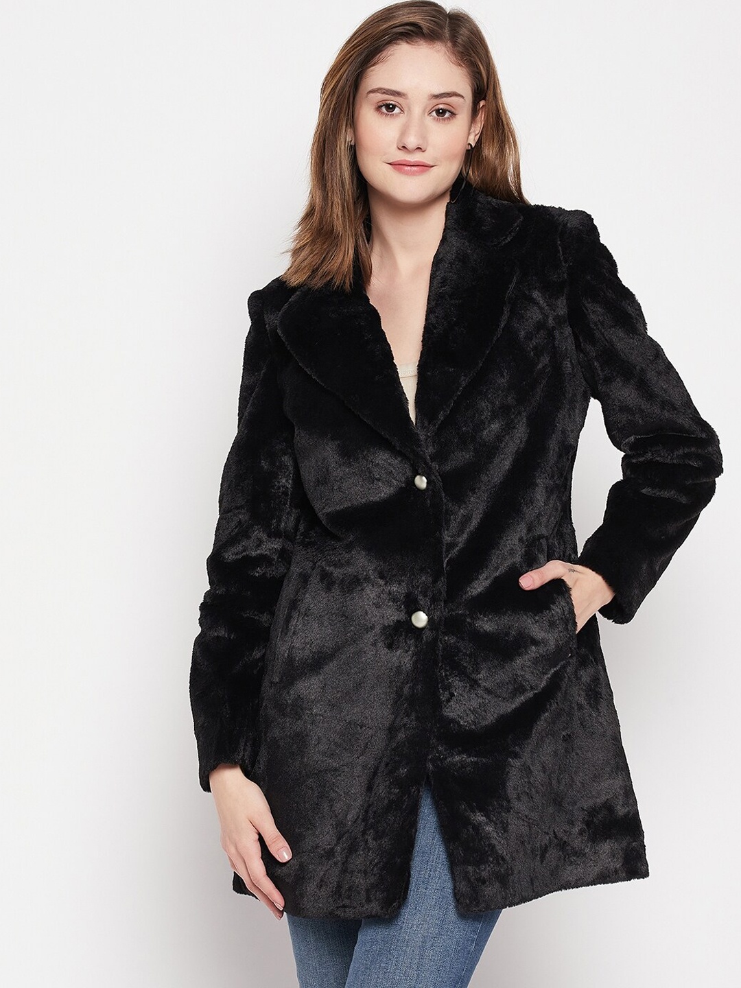 

Okane Women Single-Breasted Fur Overcoat, Black