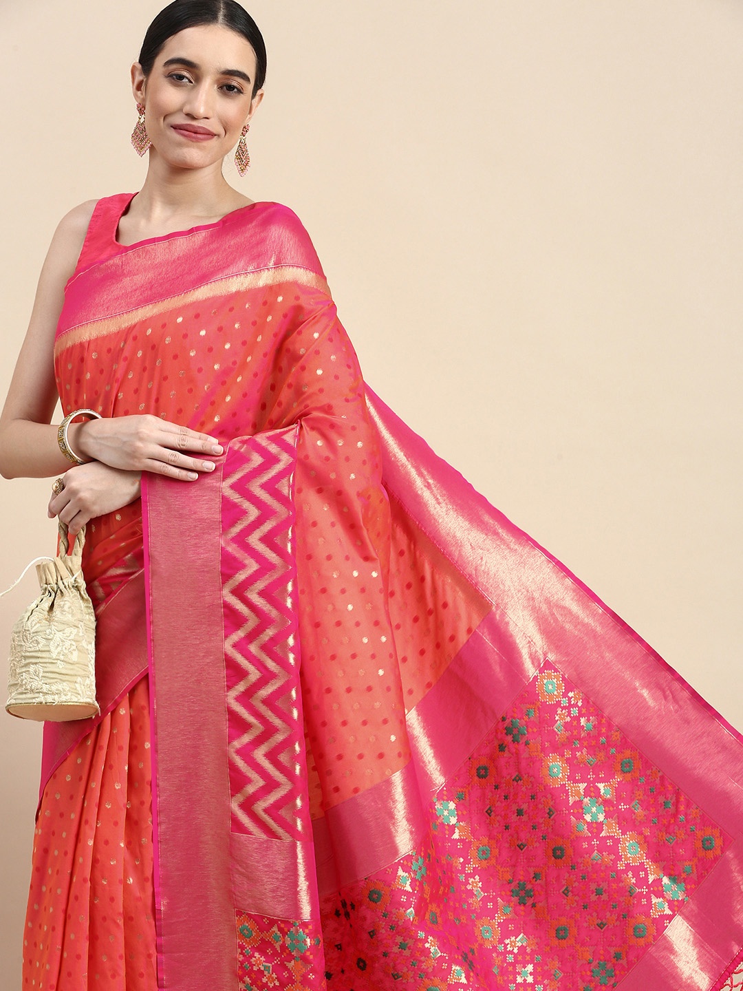 

MOHEY Geometric Woven Design Zari Art Silk Saree, Peach