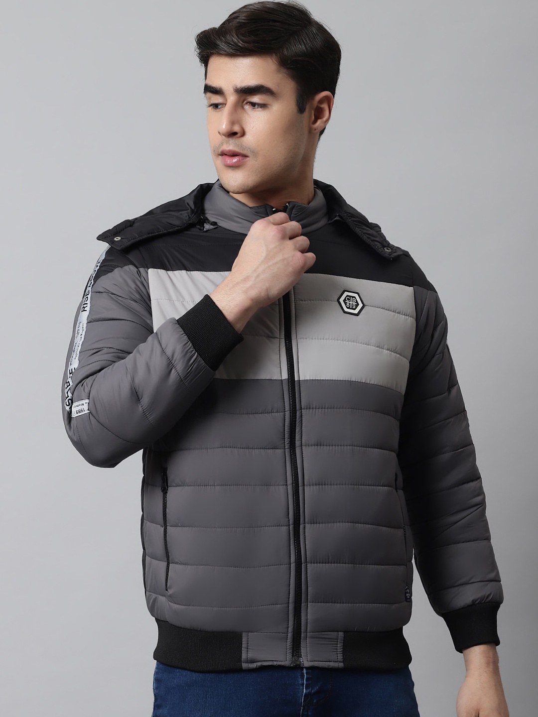 

Cantabil Men Colourblocked Lightweight Hooded Padded Jacket, Grey