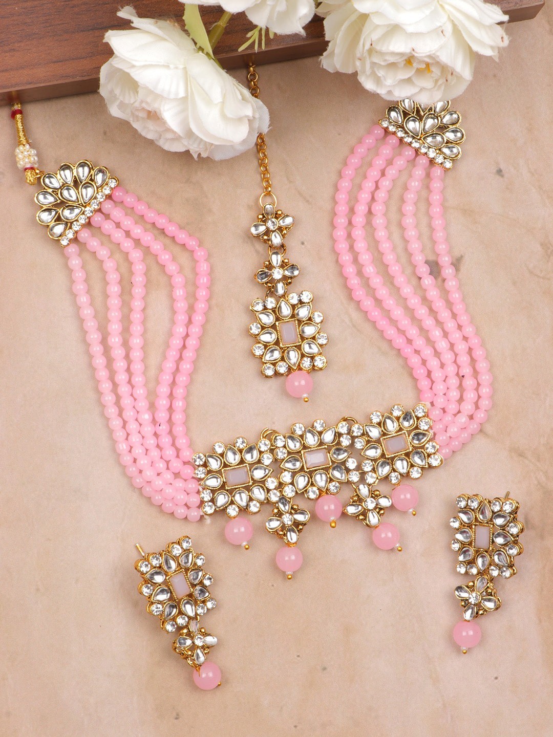 

Crunchy Fashion Gold-Plated Kundan Studded & Beaded Jewellery Set