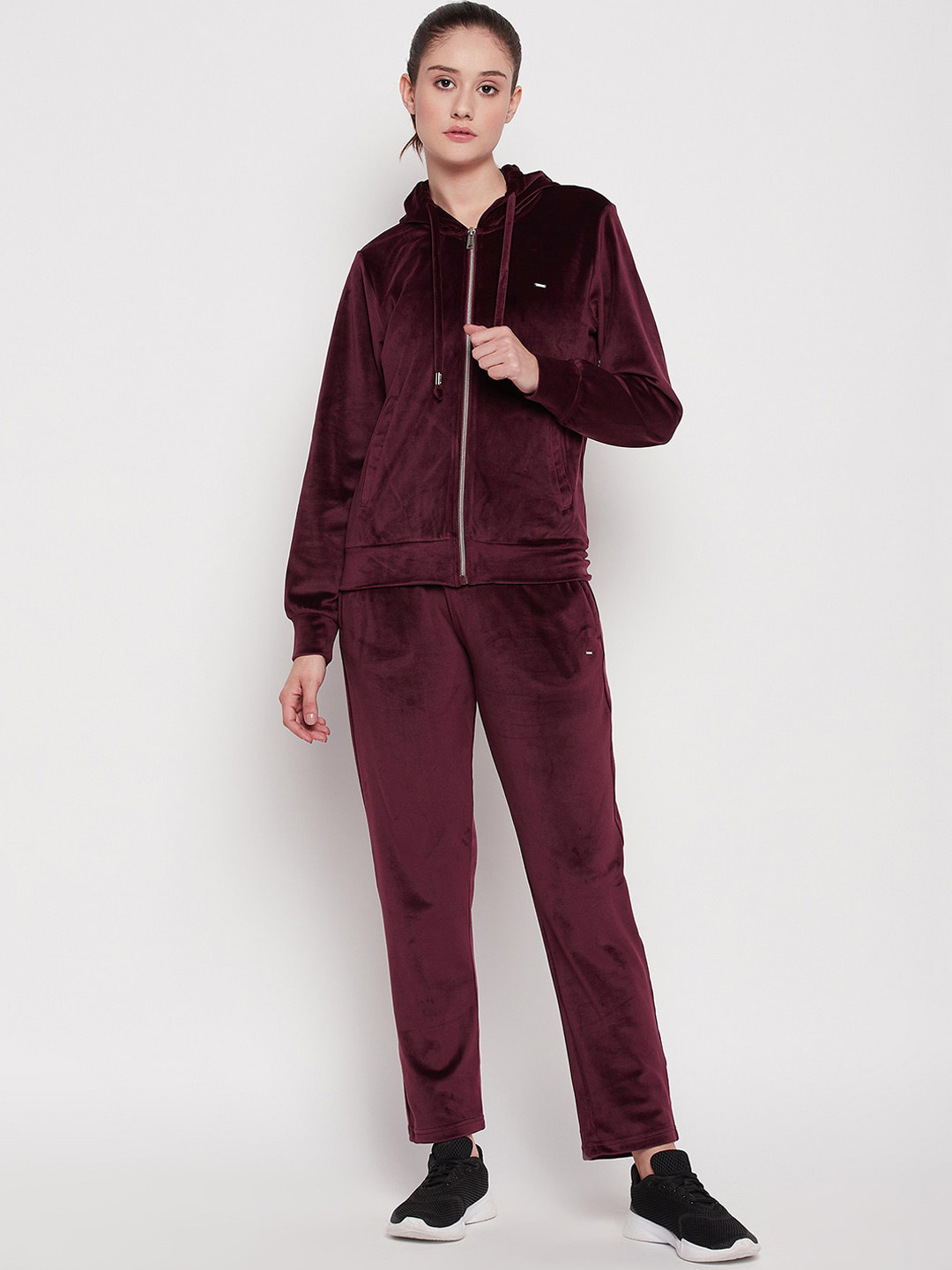 

Okane Women Center Front Open Hooded Velvet Tracksuit, Burgundy
