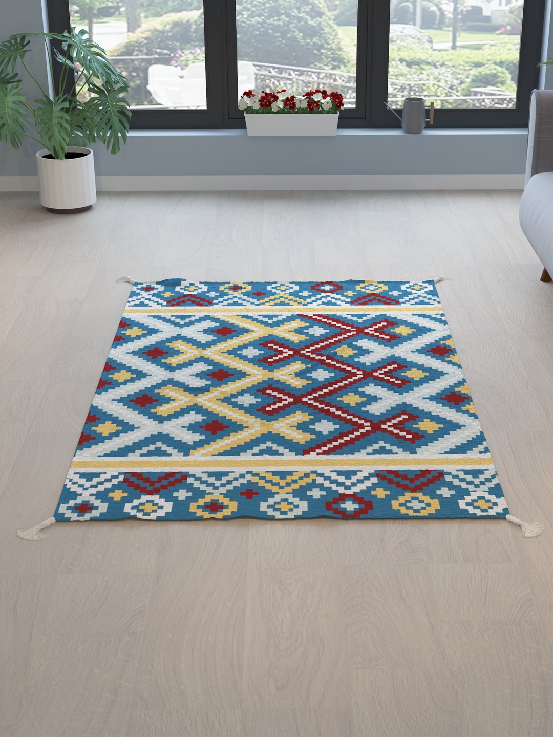 

Sleepyhead Aztec Blue & White Printed Floor Dhurrie