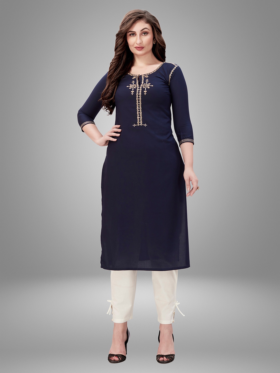 

Sarvayog Fashion Women Blue Floral Embroidered Kurta