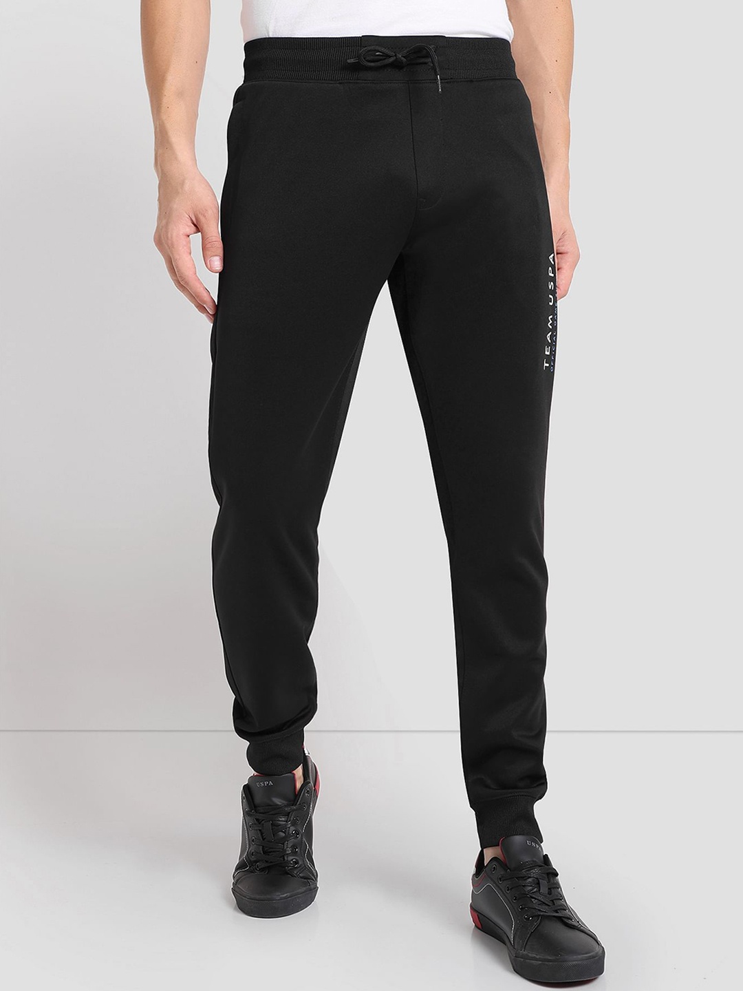 

U.S. Polo Assn. Men Straight-Fit Essential Training Joggers, Black