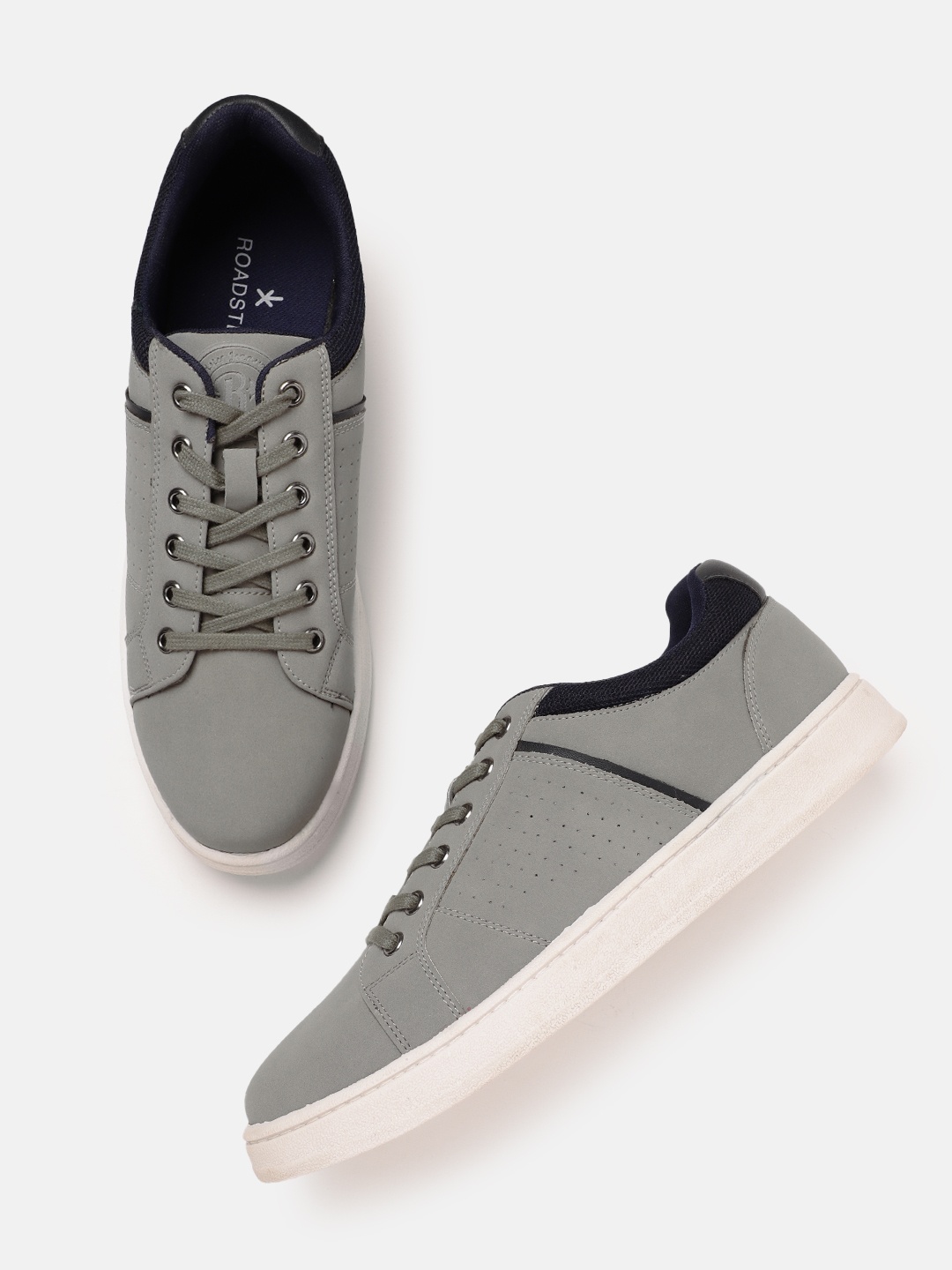 

Roadster Men Round-Toe Lace-ups Sneakers, Grey