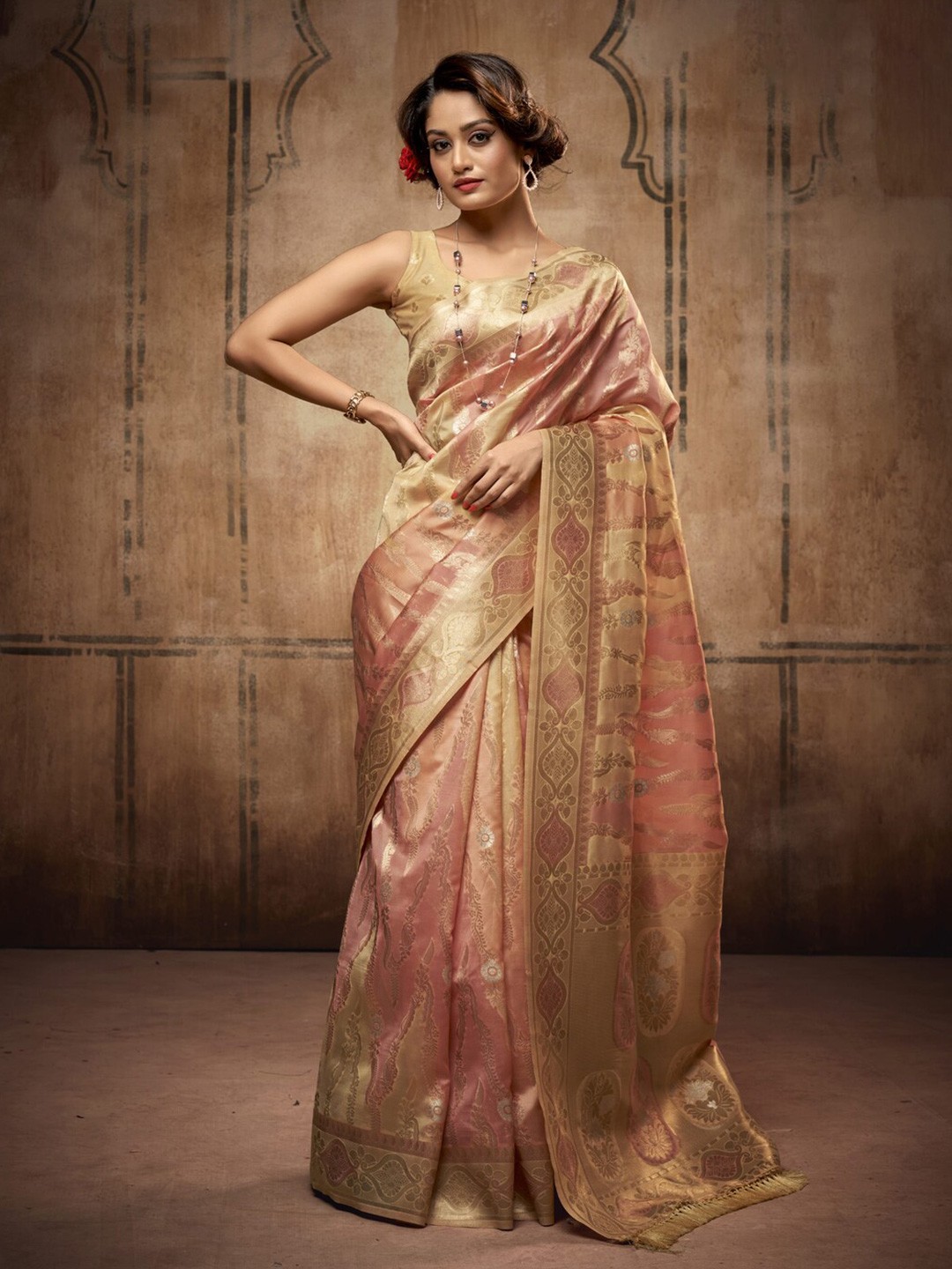 

elora Woven Design Zari Organza Saree, Pink