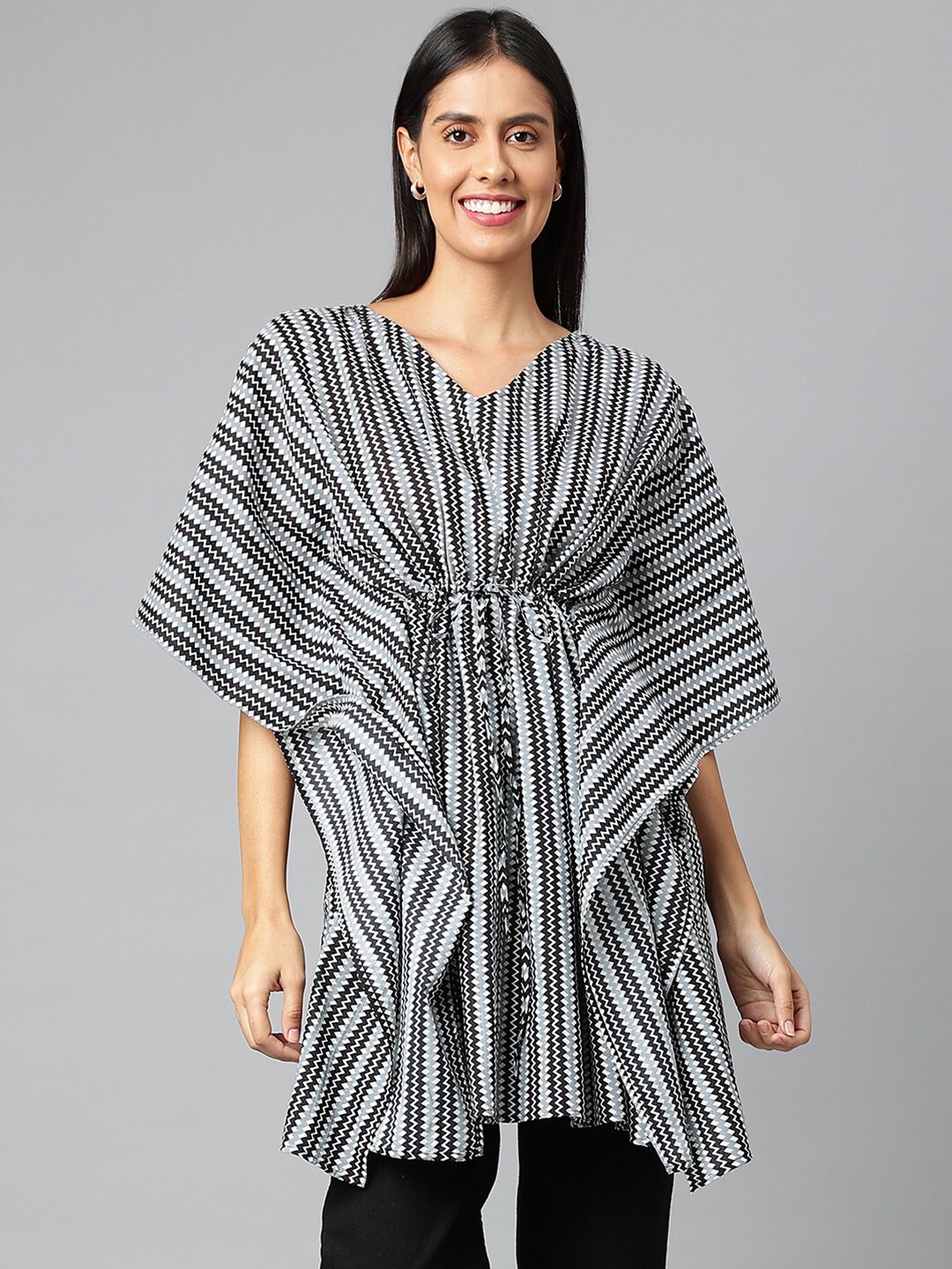 

FINSBURY LONDON Geometric Printed V-Neck Kaftan Kurti, Grey