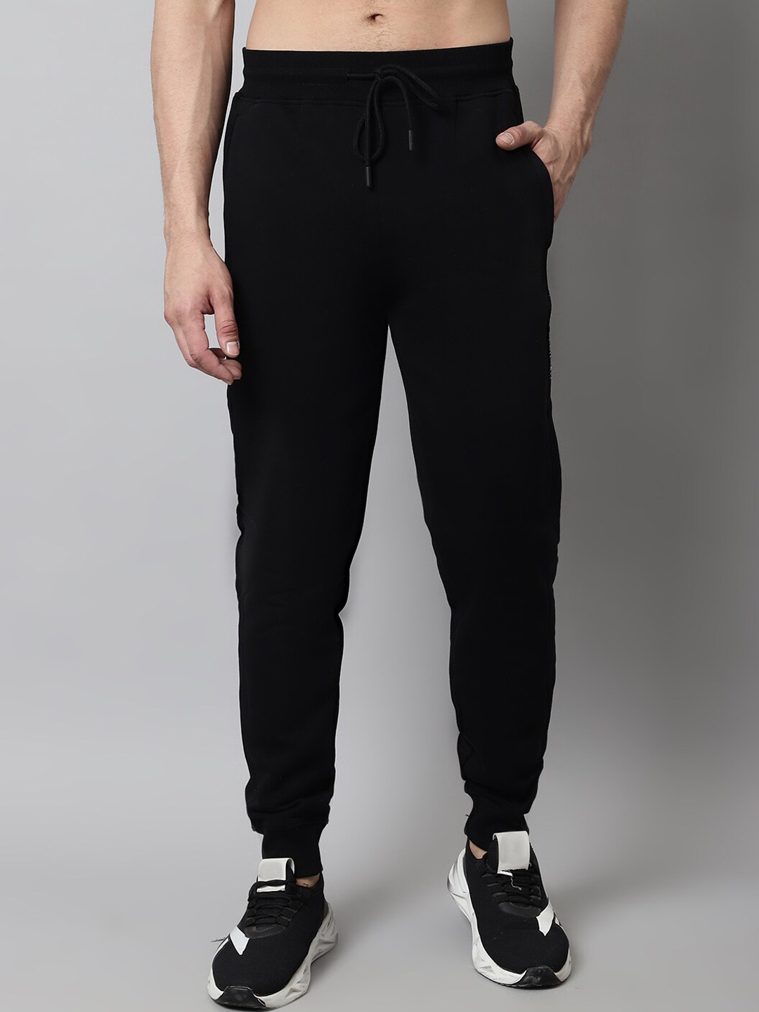 

Cantabil Men Fleece Jogger, Black
