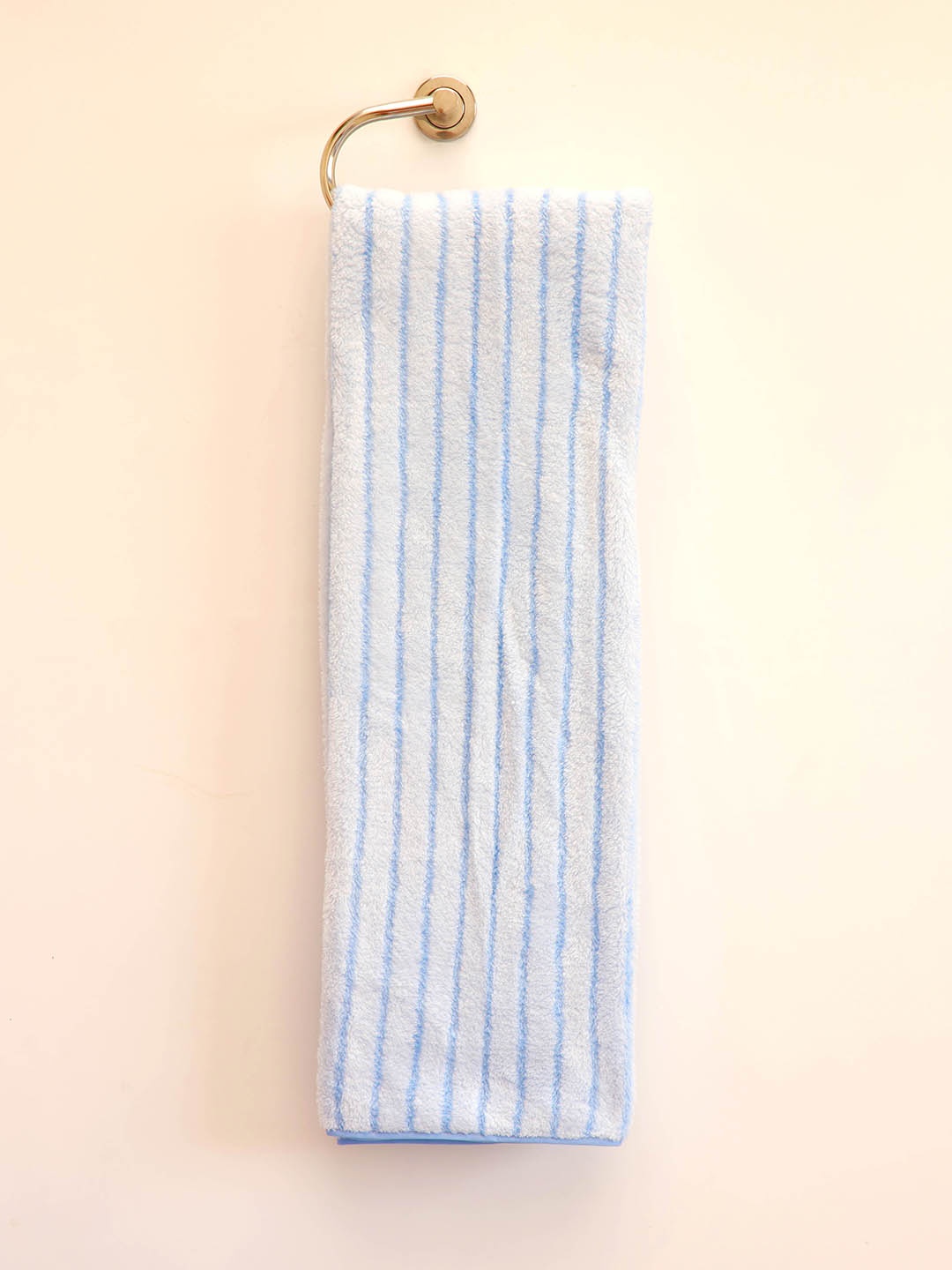 

Ariana White & Blue Striped Cotton Bath Towel