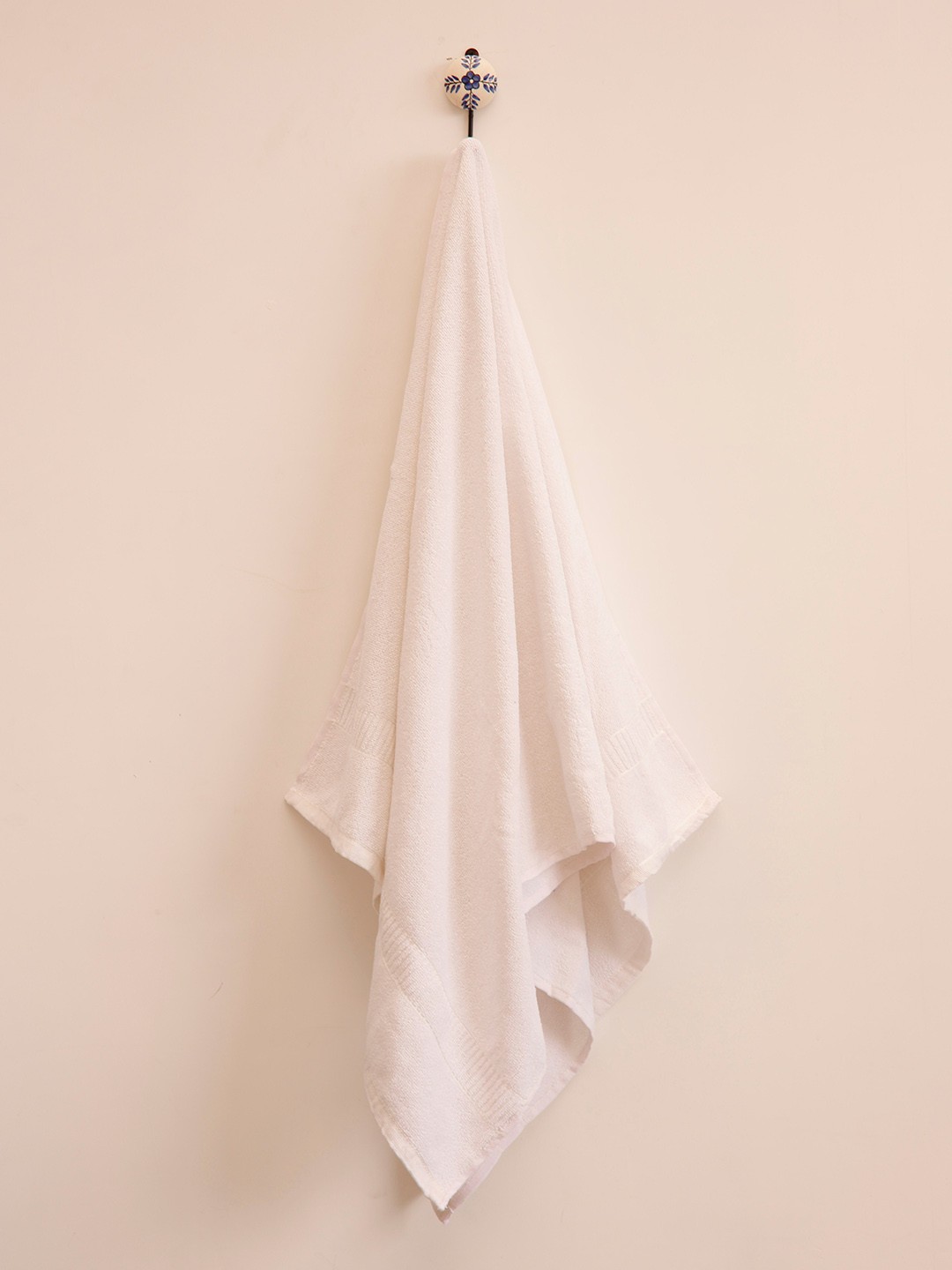 

Ariana White 450GSM Cotton Bath Towels